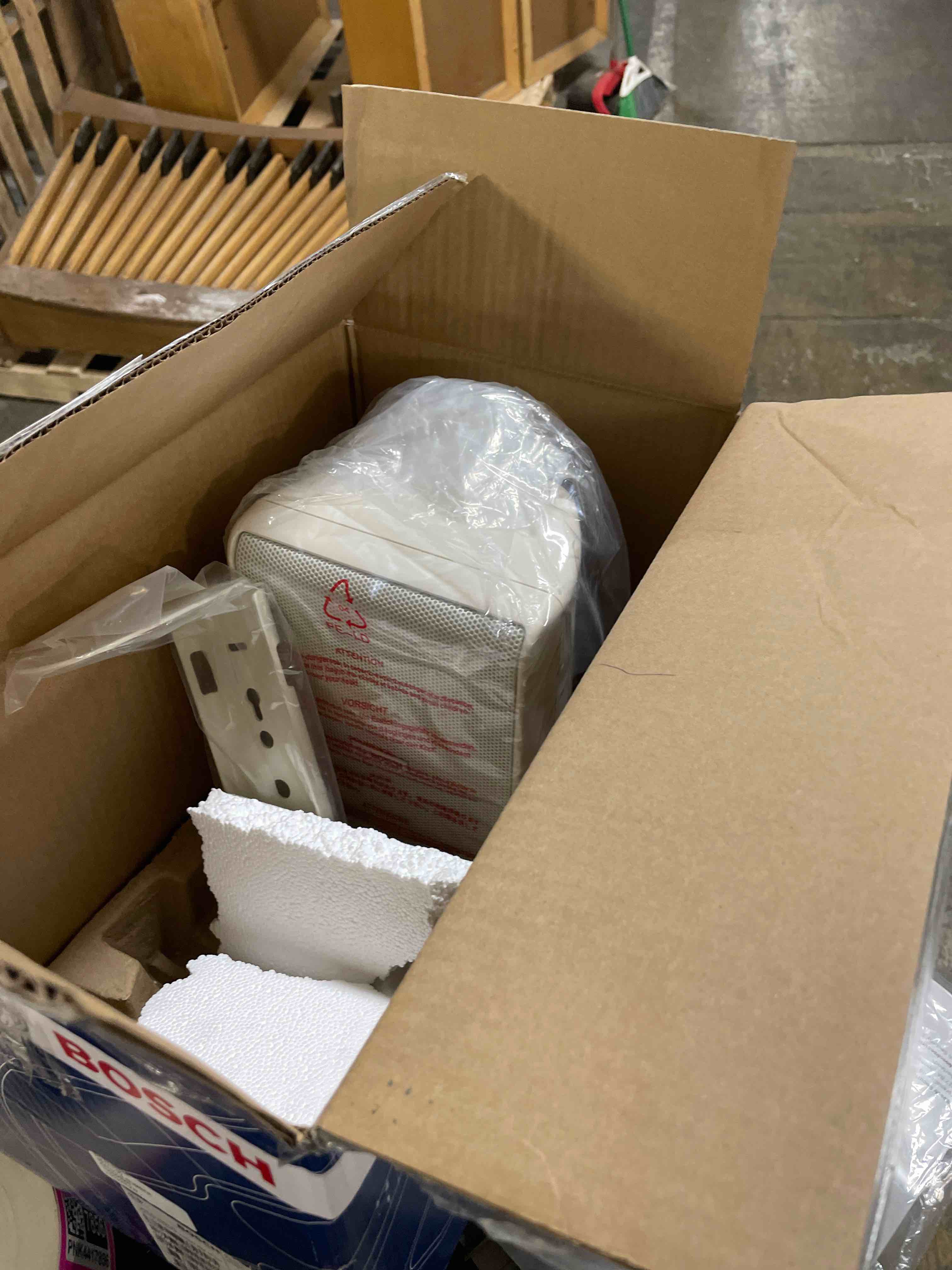 Condition photo showing New/Like New for Bosch LB20-PC60EW-5L 5" IP65 Cabinet Speaker, 70/100V, Pair, White