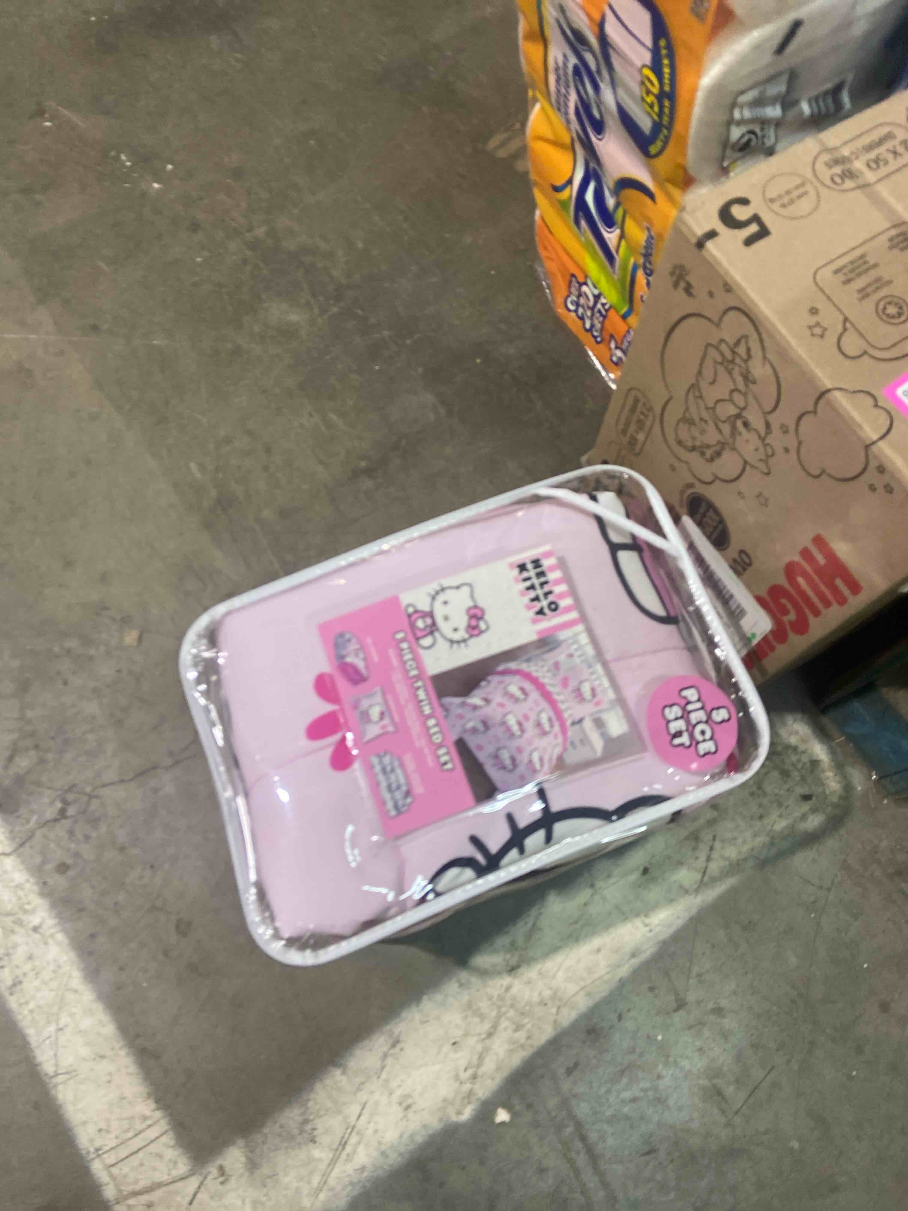 Condition photo showing New/Like New for Licensed Kids Bed-in-a-Bag, 5 or 7-Piece Set