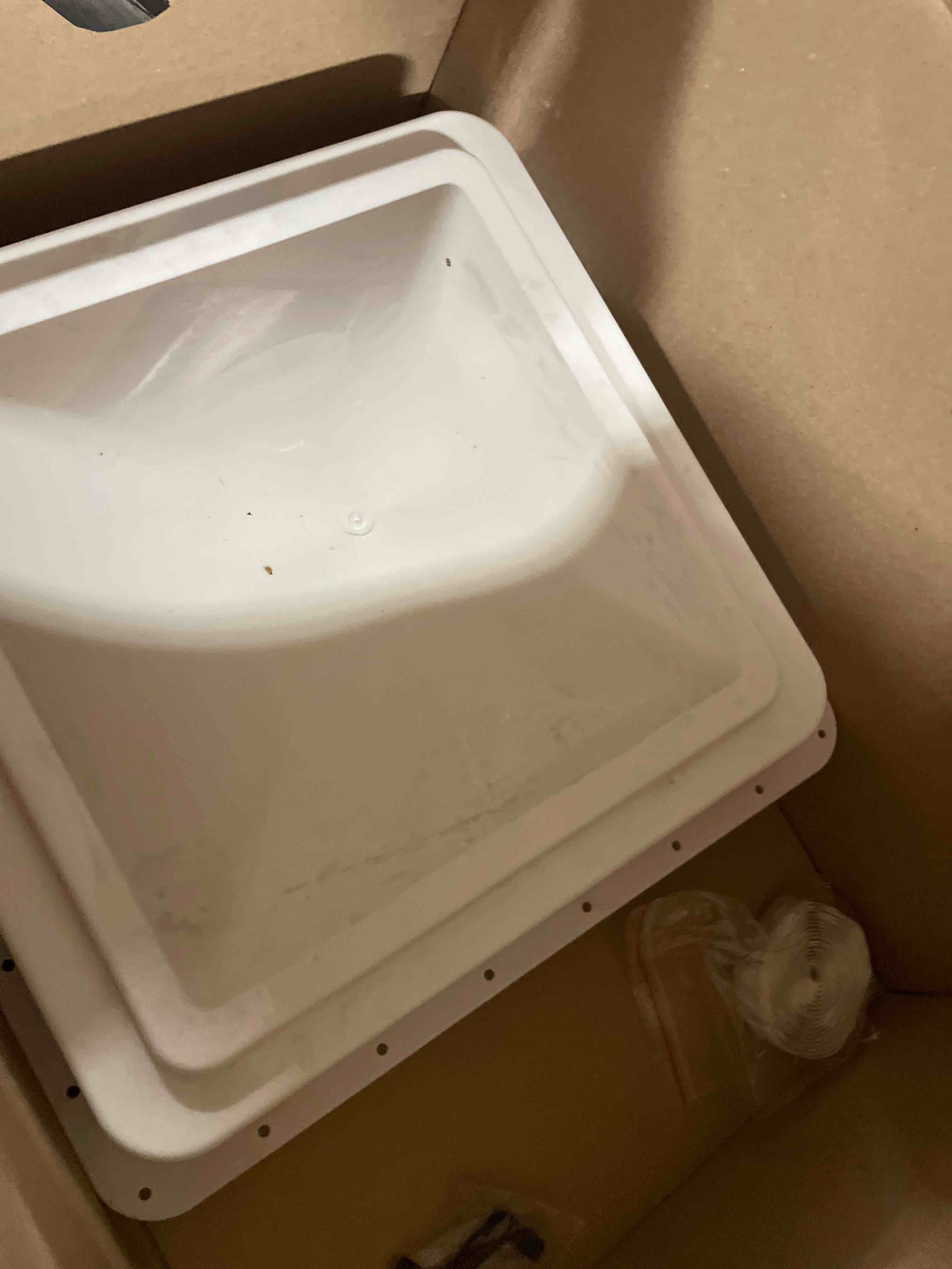 Condition photo showing Good Condition for 14" RV Roof Vent for Camper Trailer Universal White Lid Roof Vent with 12V RV Vent Fan 6" Blades White lid Inner for Garnish Ring Manual Operation Vent