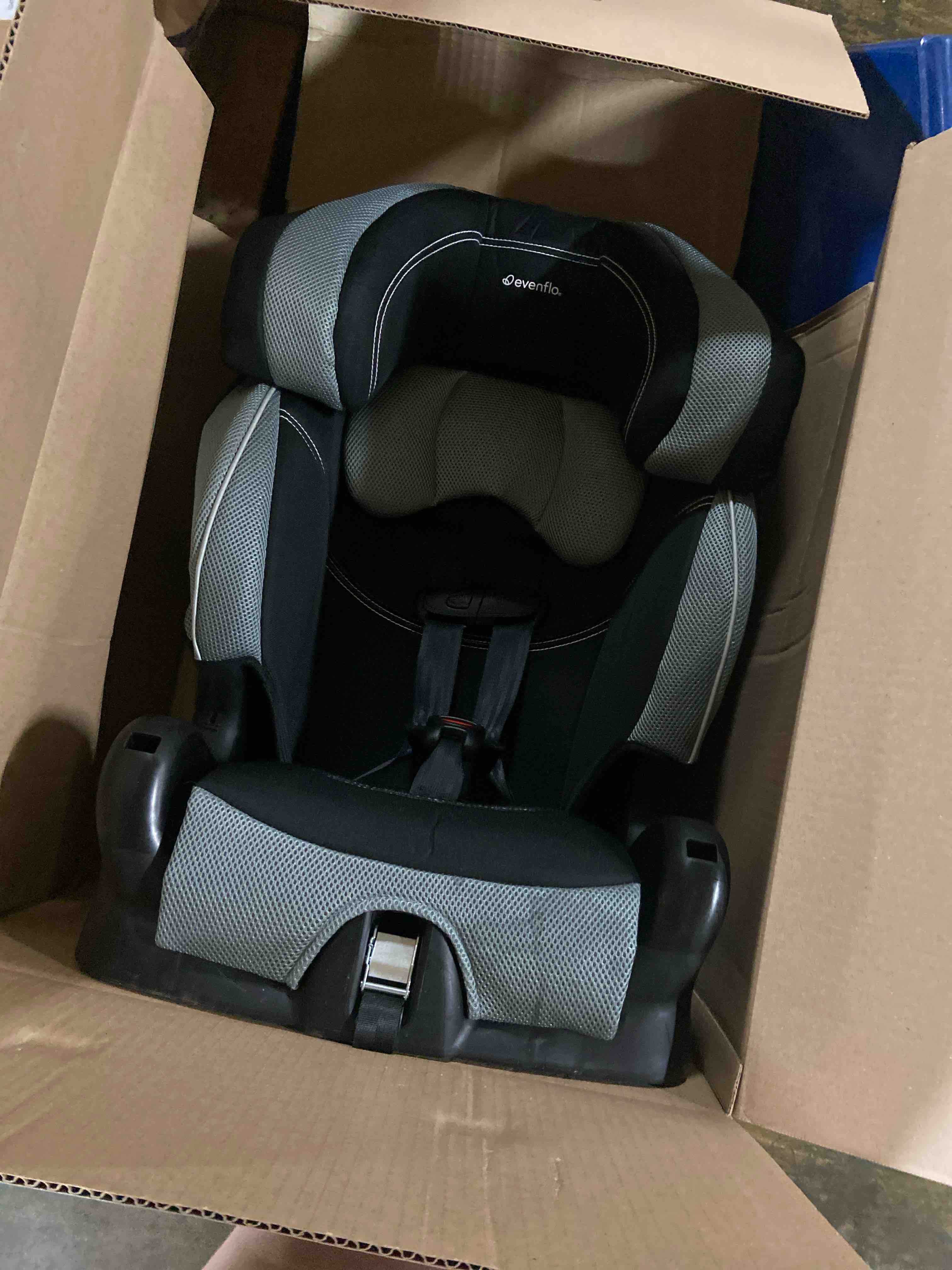 Condition photo showing Good Condition for Evenflo Chase LX Harnessed Booster Car Seat (Jameson Gray) NEW Chase Booster SIDE IMPACT Jameson Gray