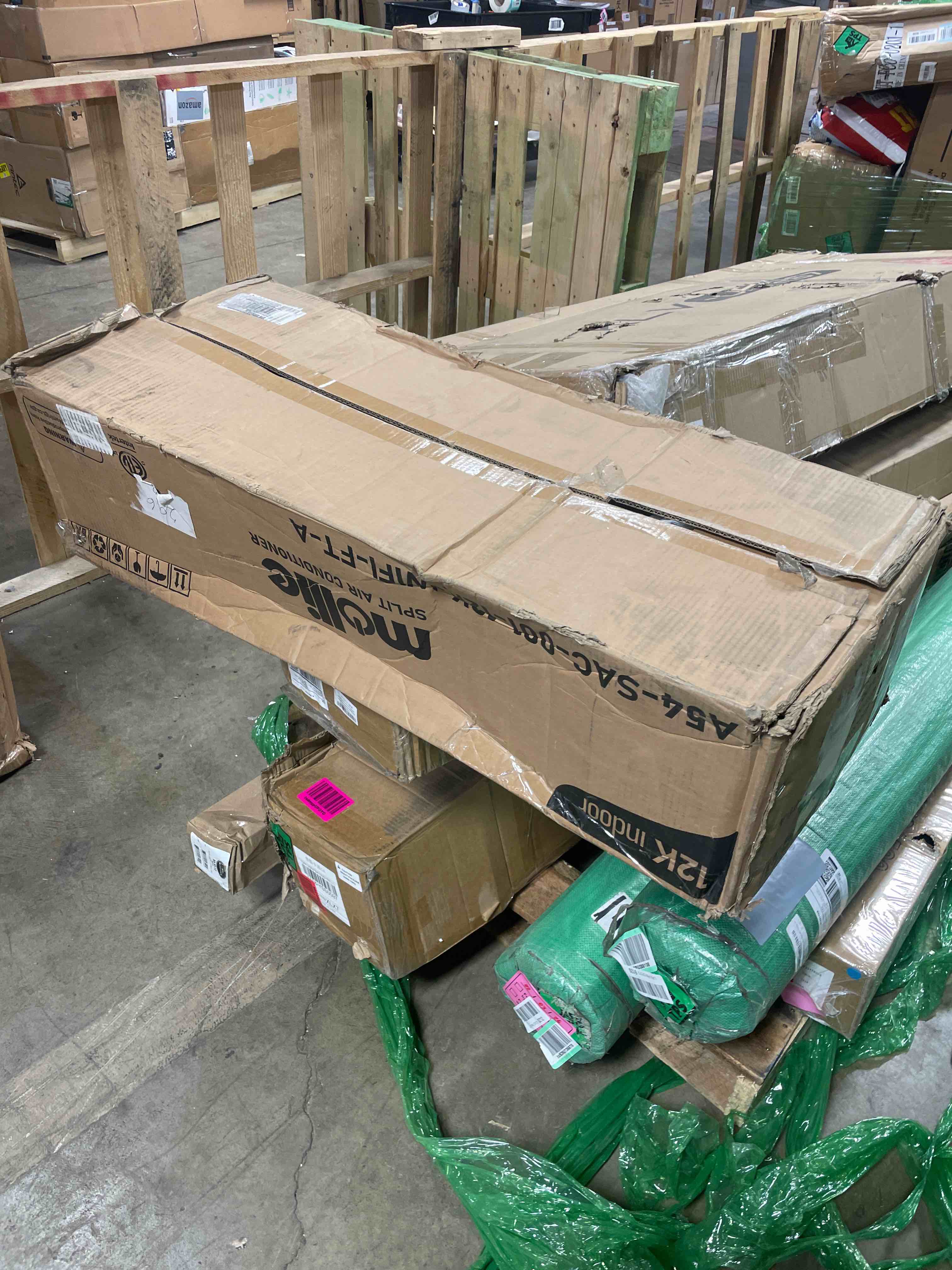 Condition photo showing Good Condition for mollie 12000 BTU Split Air Conditioner 22 SEER2 115V AC/Heating System, Wifi Enabled, Heat Pump & Washable Filter & Installation Kits - Cools Rooms up to 550 Sq. Ft, WALL UNIT ONLY