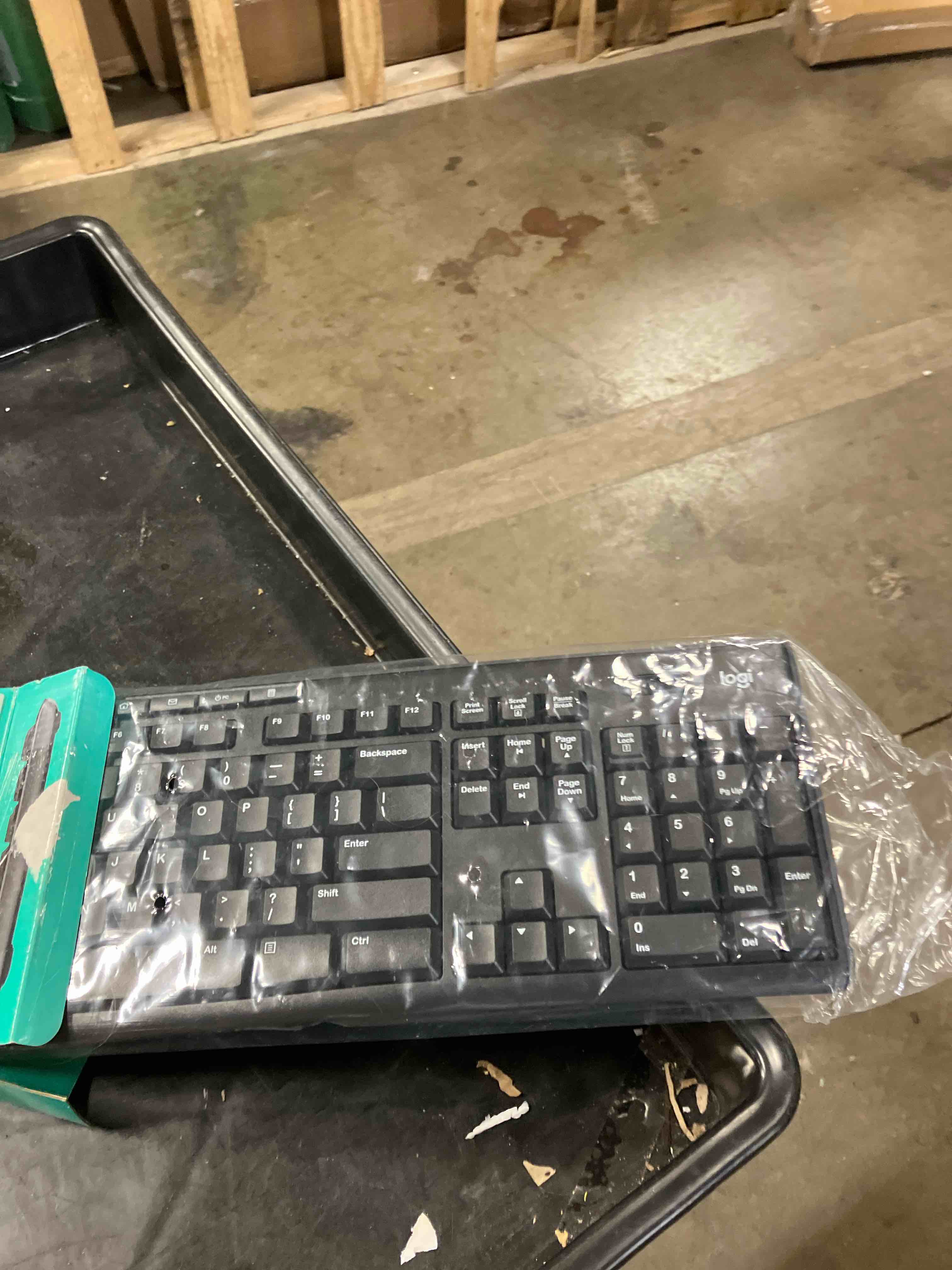 Condition photo showing New/Like New for Logitech MK270 Wireless Keyboard and Mouse Combo for Windows, 2.4 GHz, 8 Multimedia Keys, PC, Laptop, Wireless Keyboard Compact Mouse Combo - Black Black 1 Pack Combo