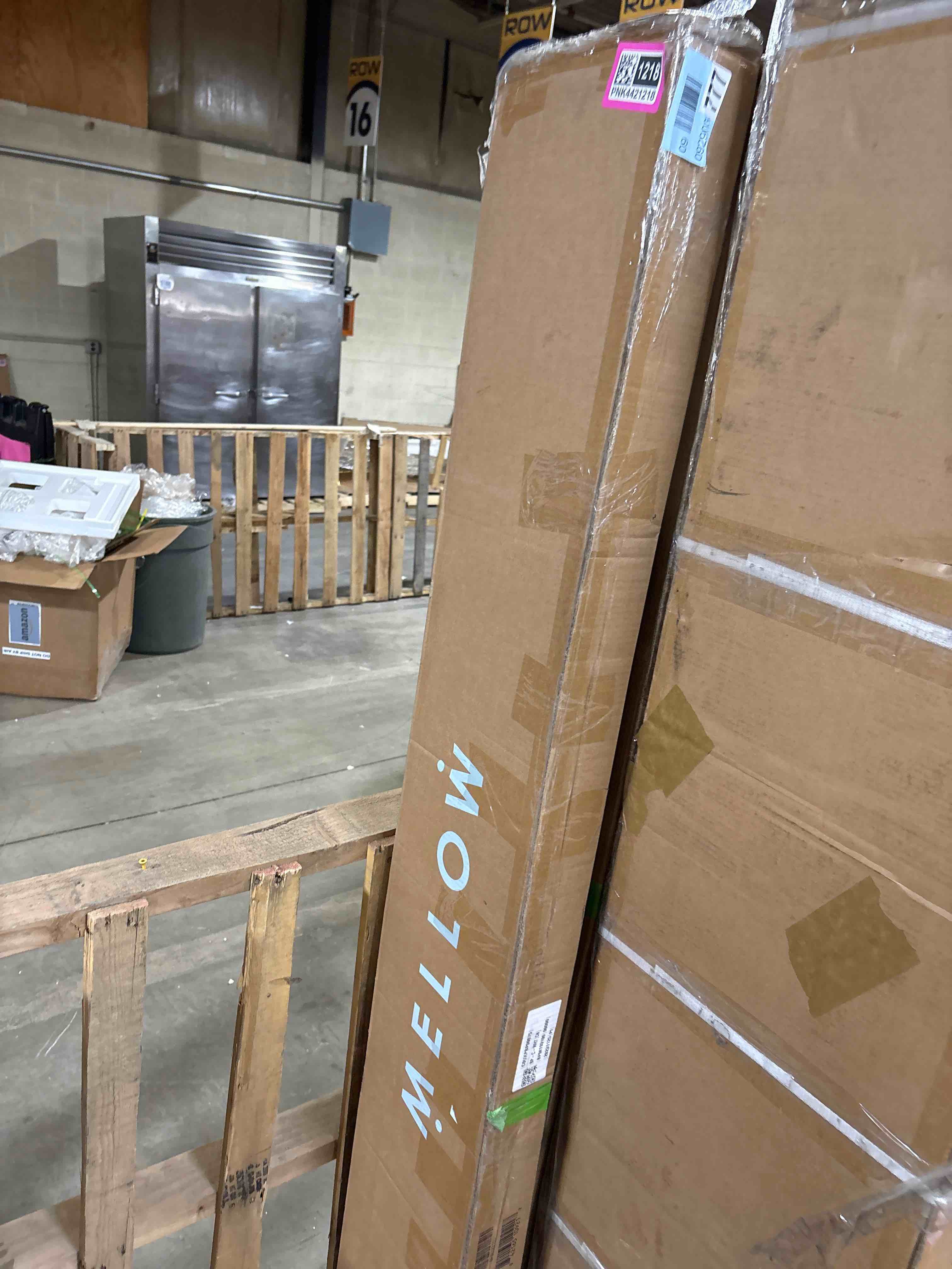 Condition photo showing As Is for Mellow Rocky Base C 14" Platform Bed Heavy Duty Steel White, w/ Patented Wide Steel Slats (No Box Spring Needed) - Twin