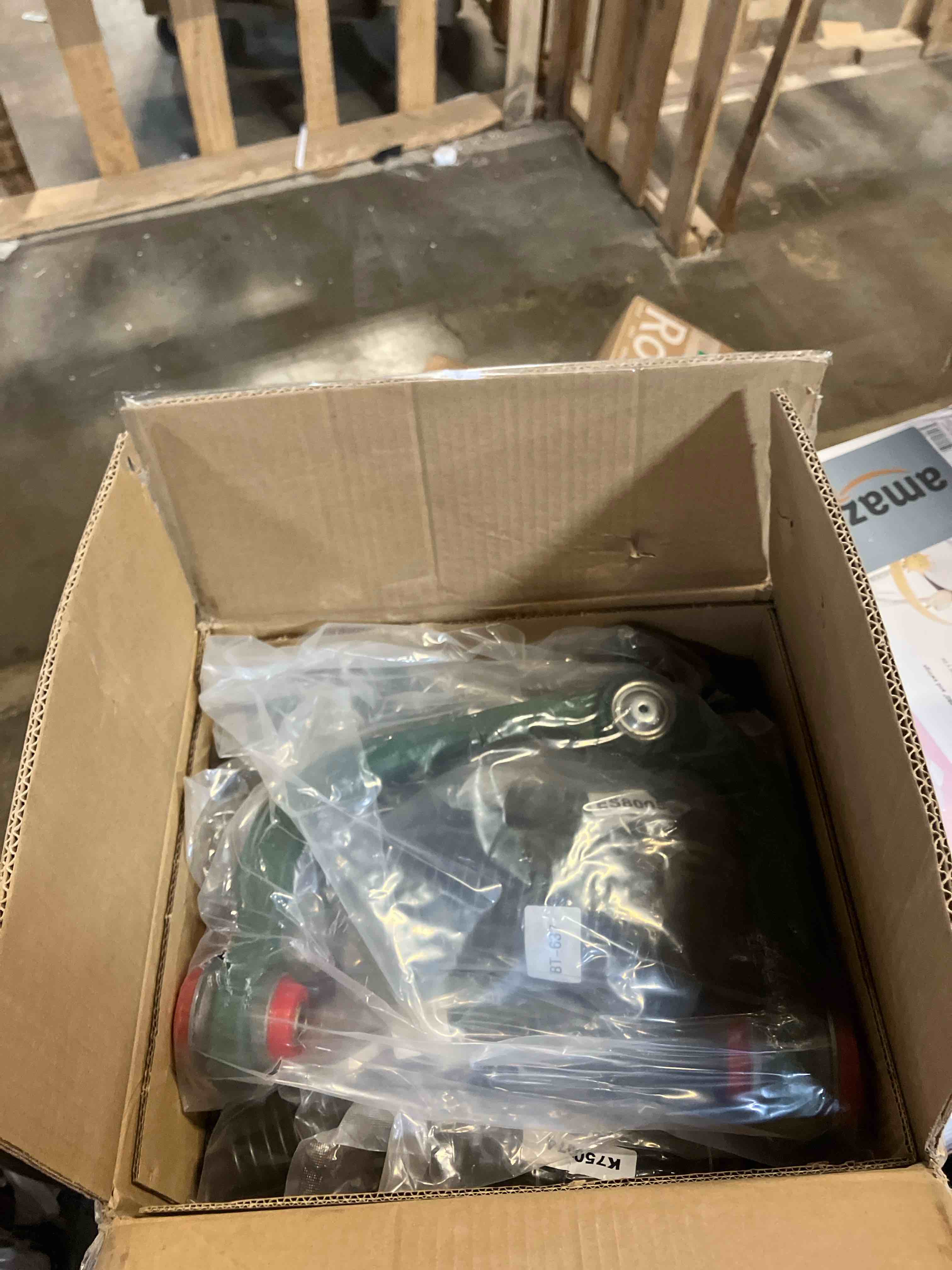 Condition photo showing New/Like New for 12pc Front End Suspension Kit for 2009-2014 Ford F-150 2WD, 2007-2014 Ford Expedition, 2007-2014 Lincoln, 2 Control Arms w/Ball Joints 2 Ball Joints 2 Sway Bars 4 Tie Rods 2 Boots Replacement(12pc)