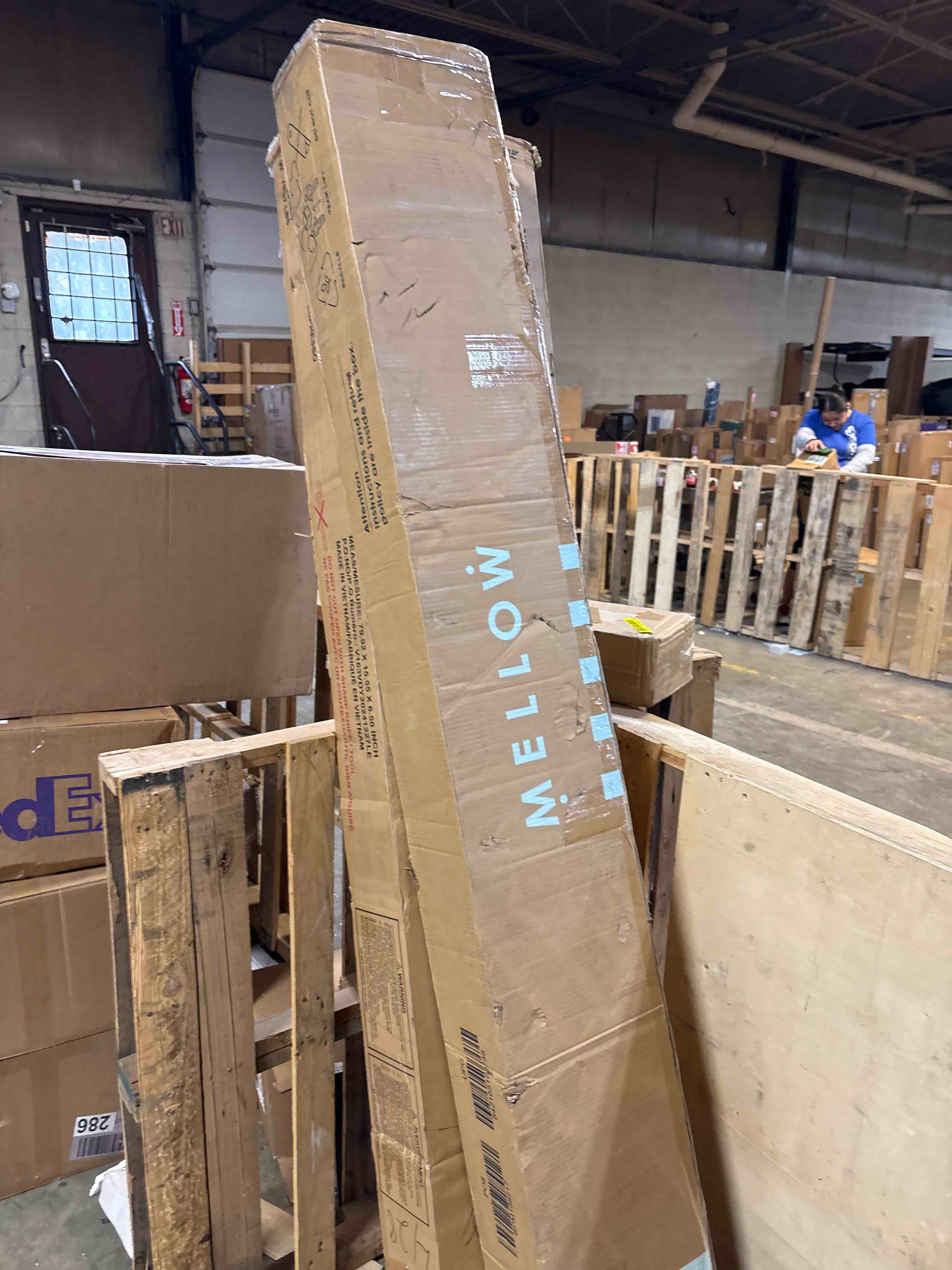 Condition photo showing Good Condition for Mellow 9 Inch Metal Platform Bed Frame w/Heavy Duty Steel Slat Mattress Foundation, Twin, Black Black 9 Inch Twin