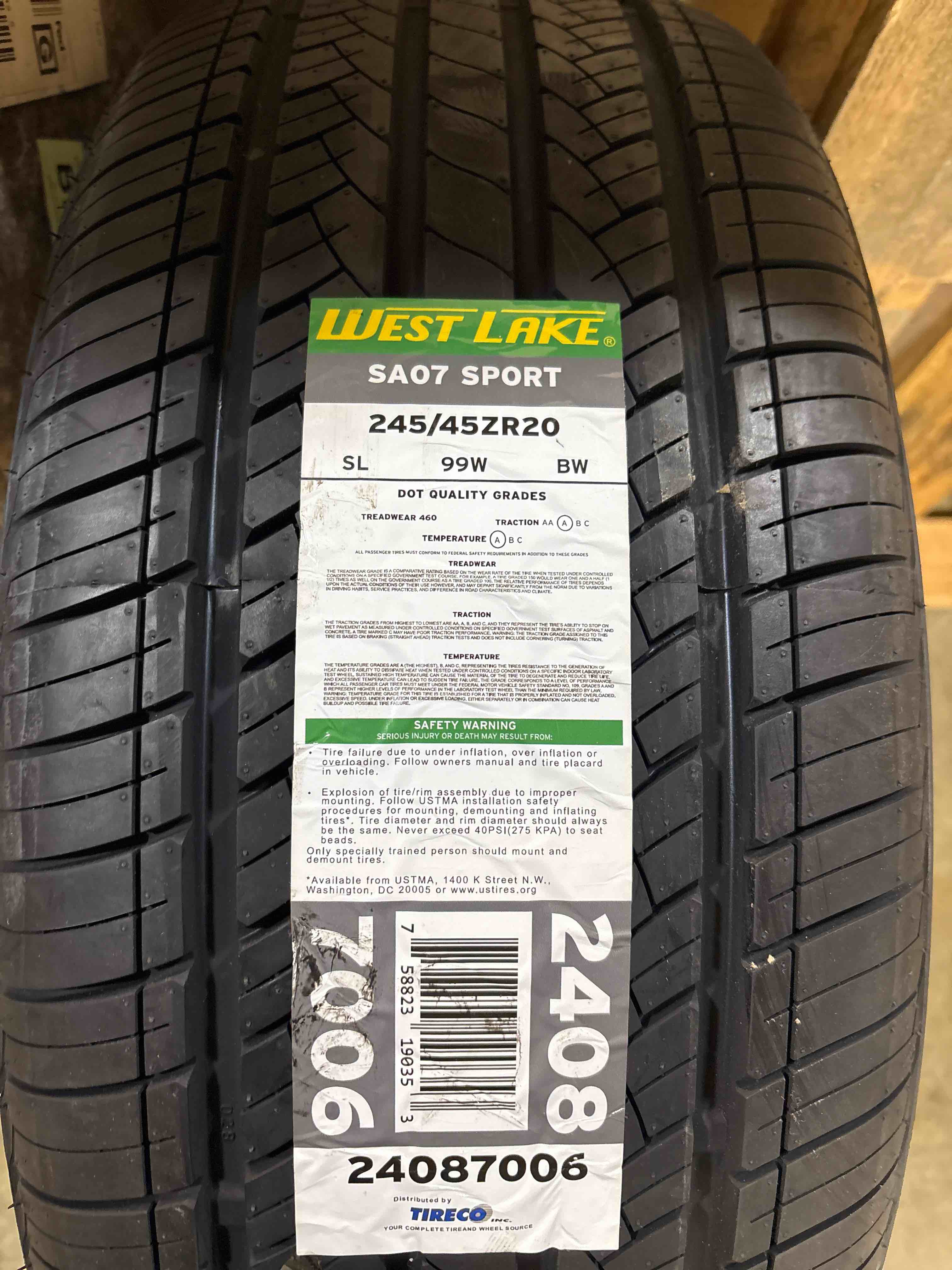 Condition photo showing New/Like New for Westlake SA07 Sport All Season 245/45ZR20 99W Passenger Tire