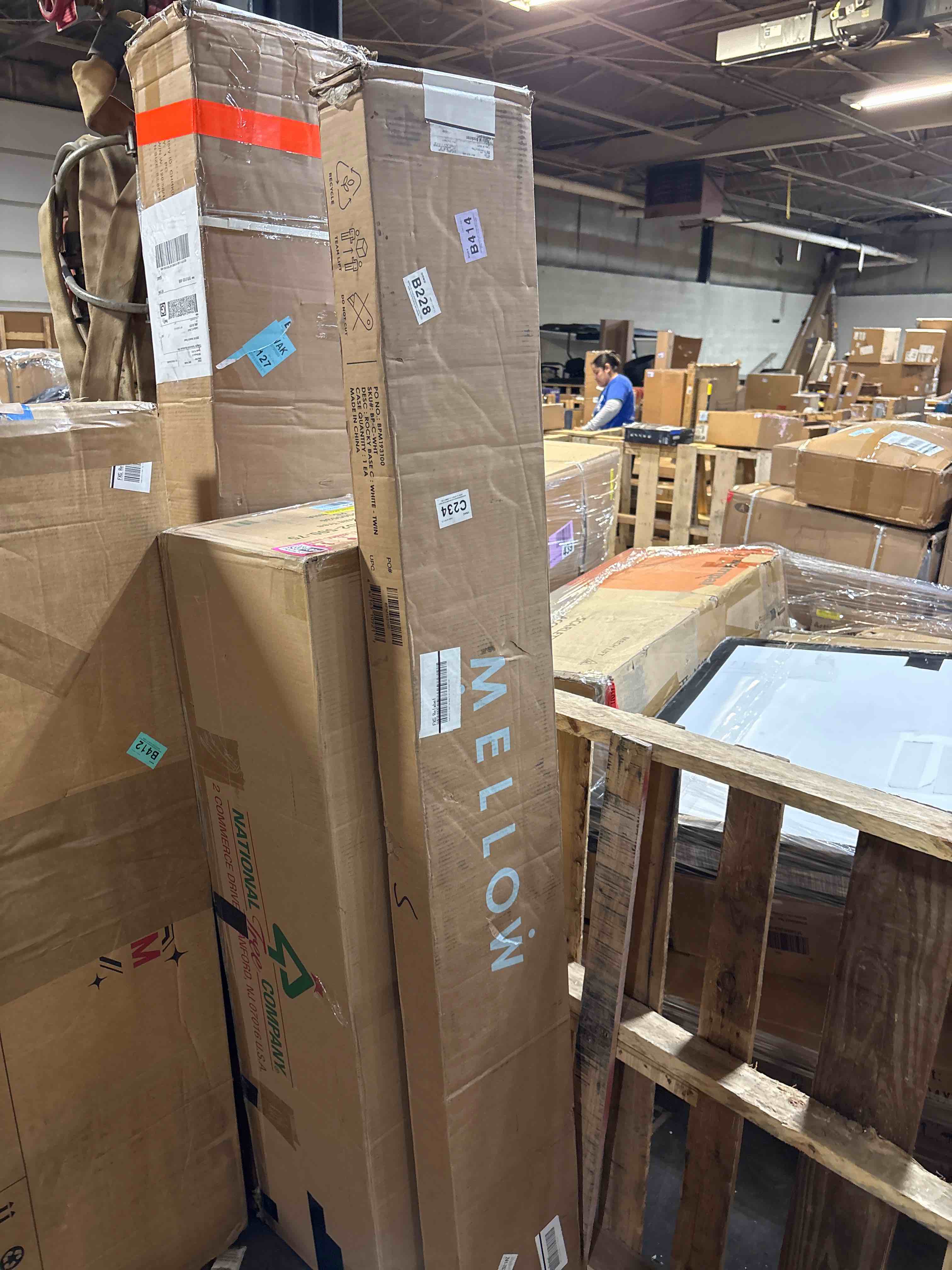 Condition photo showing Good Condition for Mellow Rocky Base C 14" Platform Bed Heavy Duty Steel White, w/ Patented Wide Steel Slats (No Box Spring Needed) - Twin