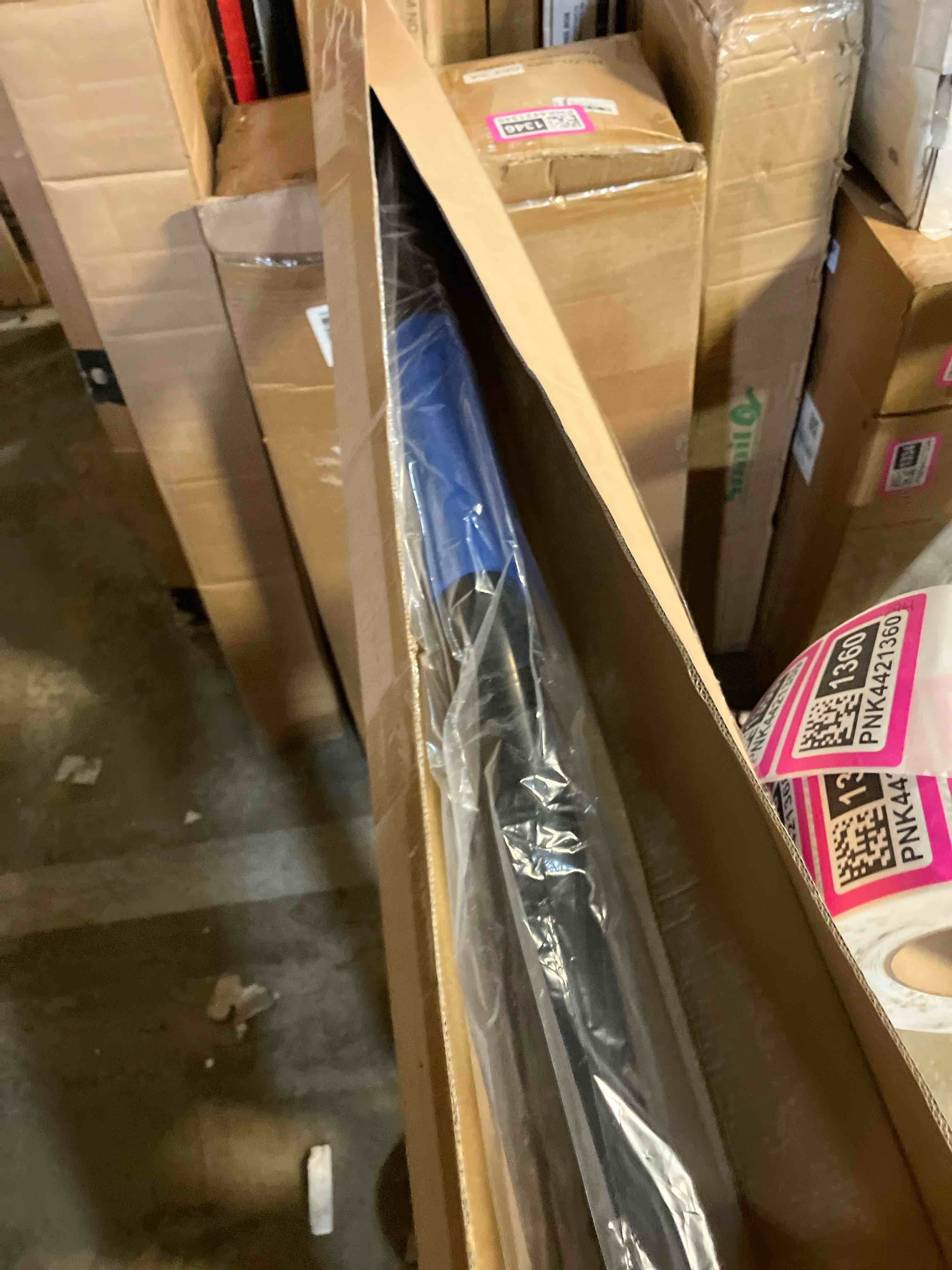 Condition photo showing New/Like New for 26FT Reach Telescopic Extension Pole, 5-19FT Multi-Purpose Extension Pole with Universal Twist-on Metal Tip, Sturdy Aluminum Paint Roller Extension Pole for Squeegee, Paint Roller, Duster