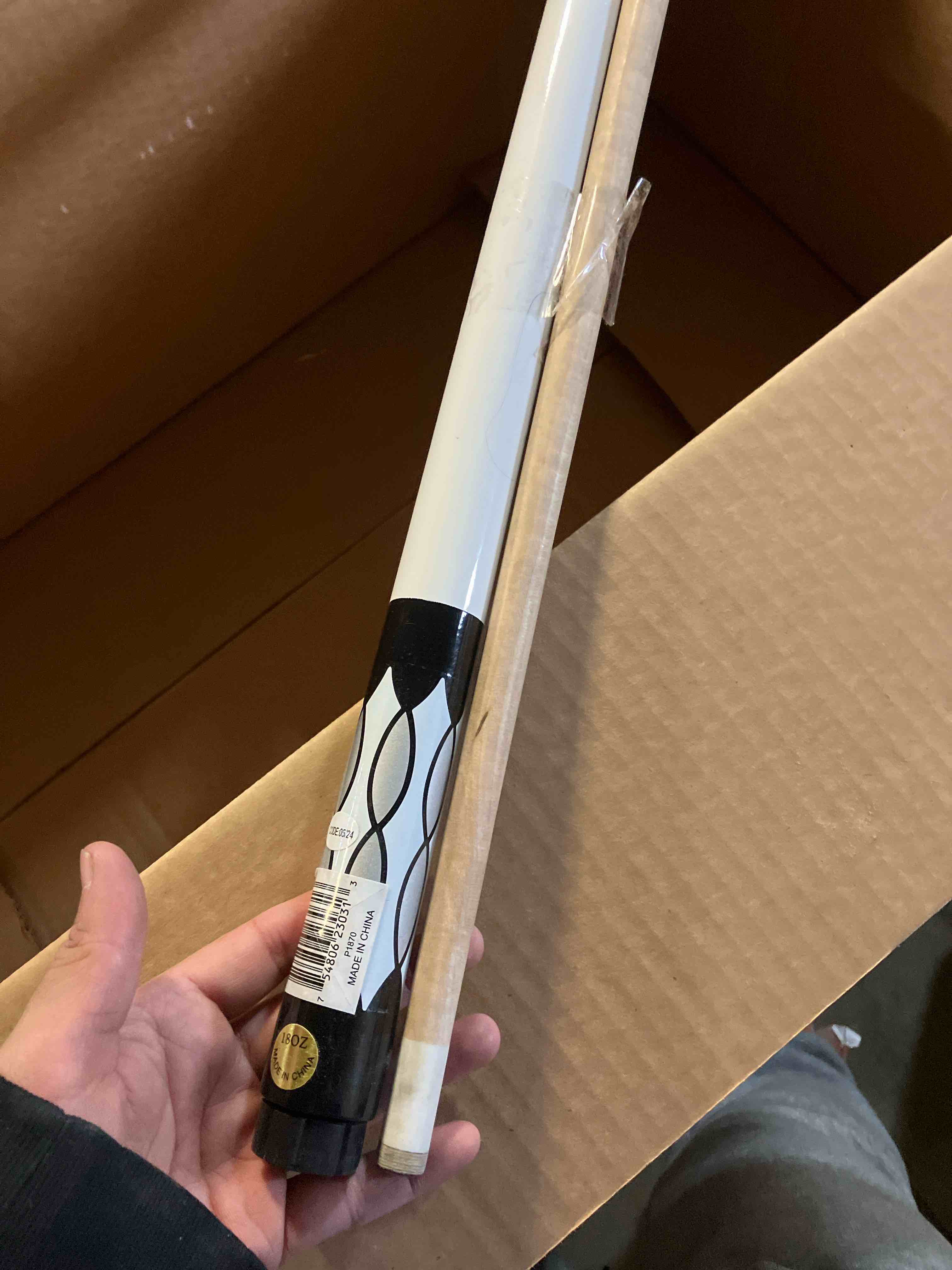 Condition photo showing Good Condition for Mizerak Maple Cue (2 Piece), 58"