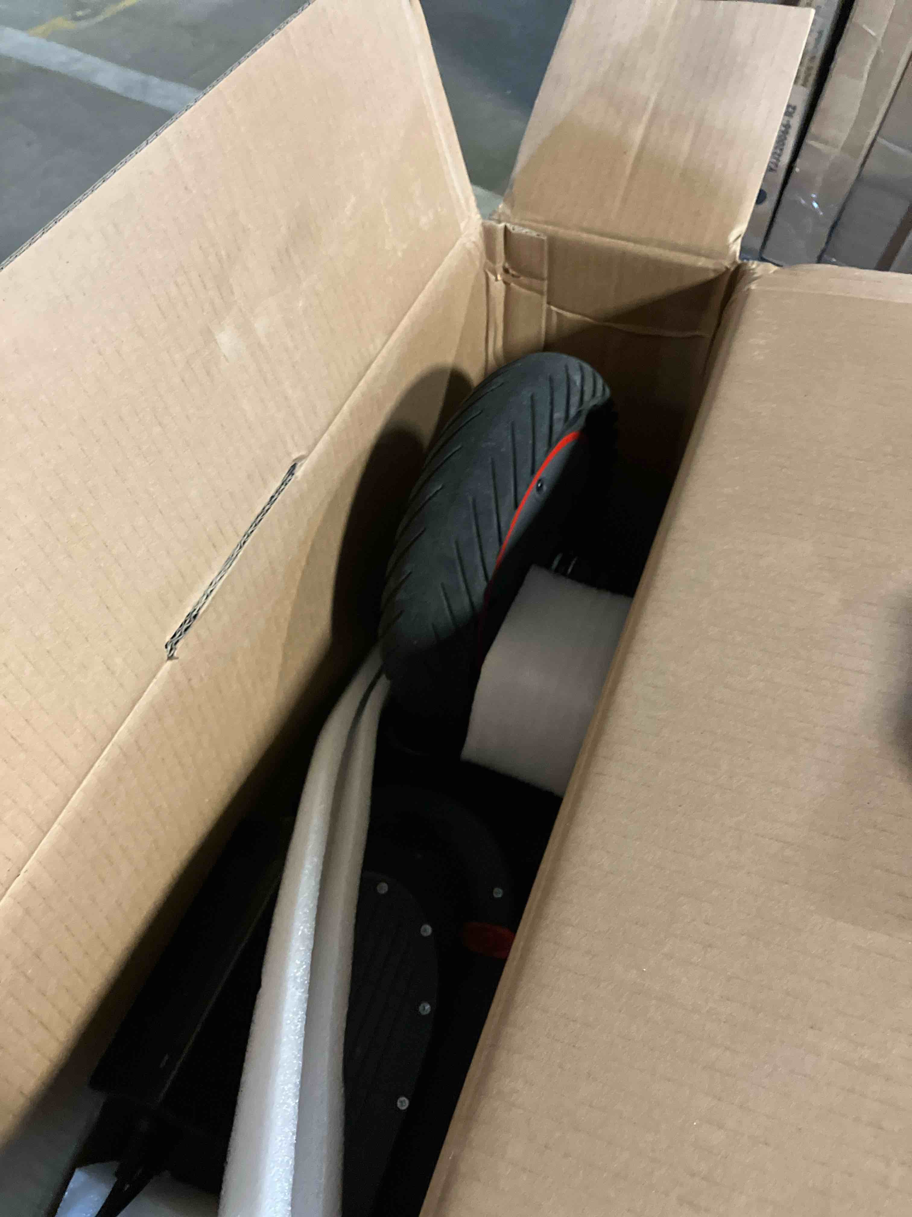 Condition photo showing Good Condition for i9M Foldable Commuting Electric Scooter 500W