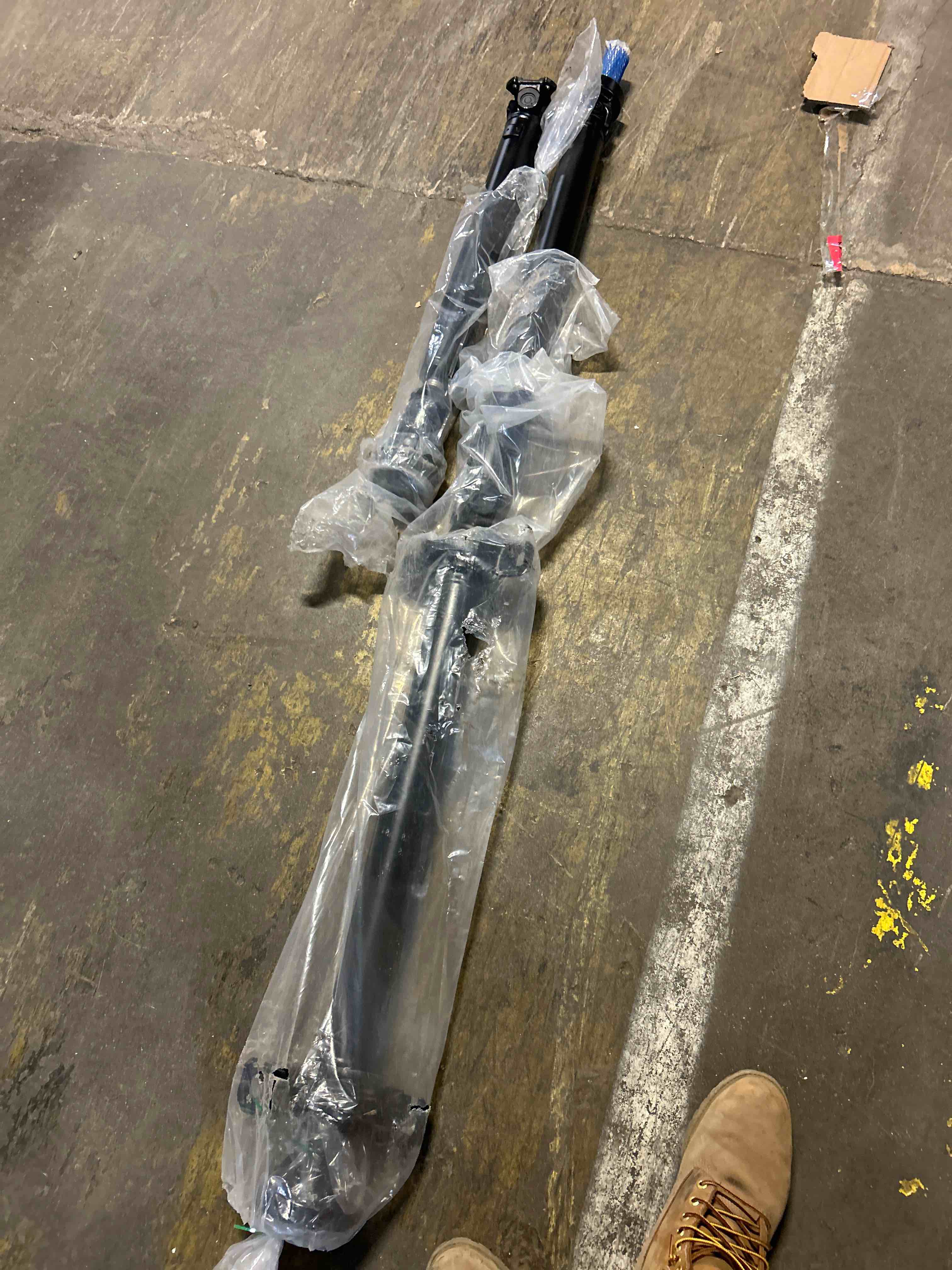 Condition photo showing As Is for rear drive shaft aczcr propeller shaft 82.25" driveshaft assembly fits for jeep cherokee 2014-2020,awd/4wd replace# 986-516(no box )