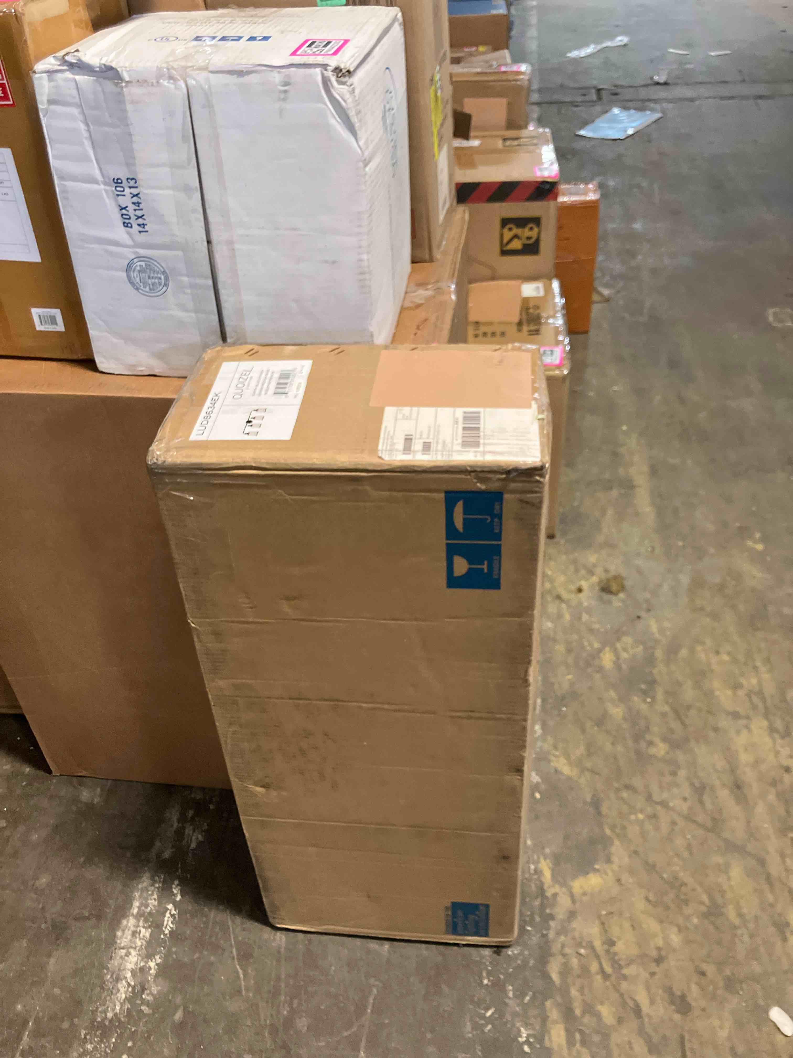 Condition photo showing New/Like New for quoizel ludlow 4-light 34  bathroom vanity light in earth black