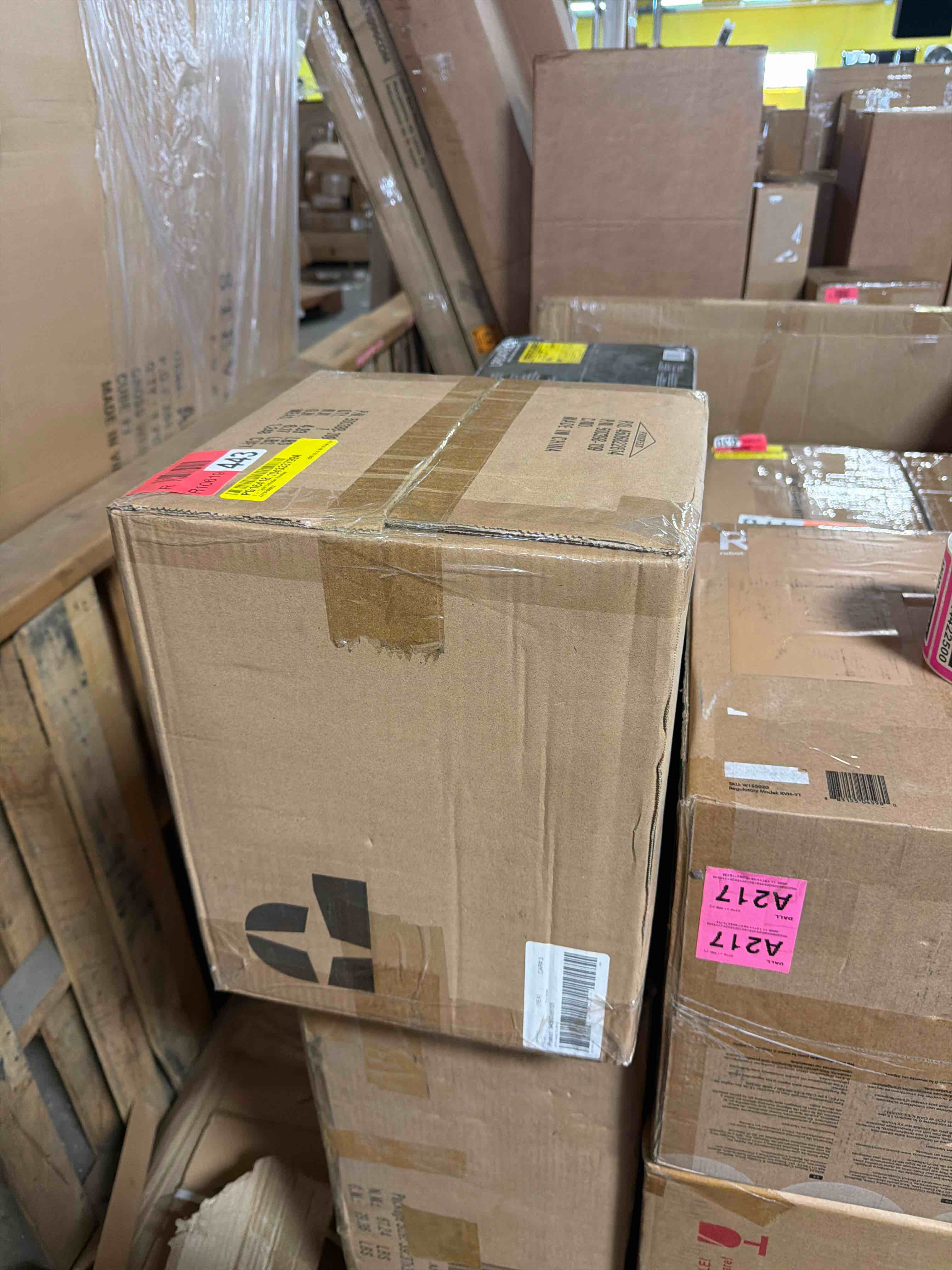https://s3.amazonaws.com/lotting-images-prod/phillipi/PNK4422499_1775676528399.jpeg