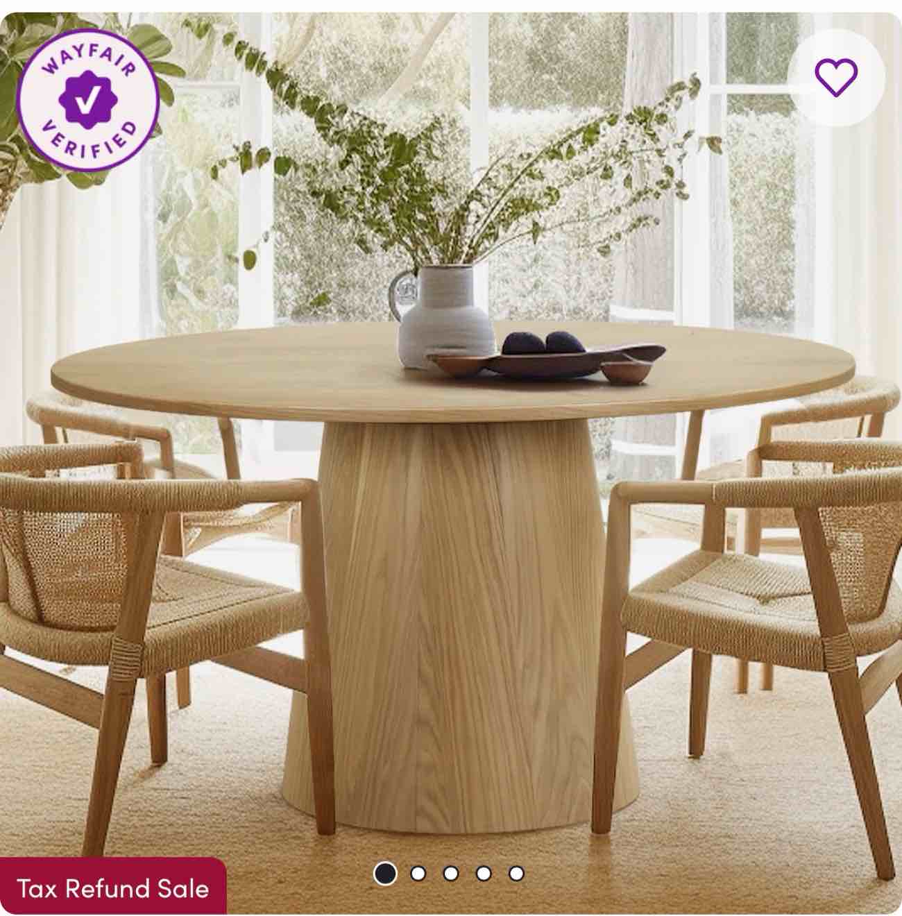 round dining table
