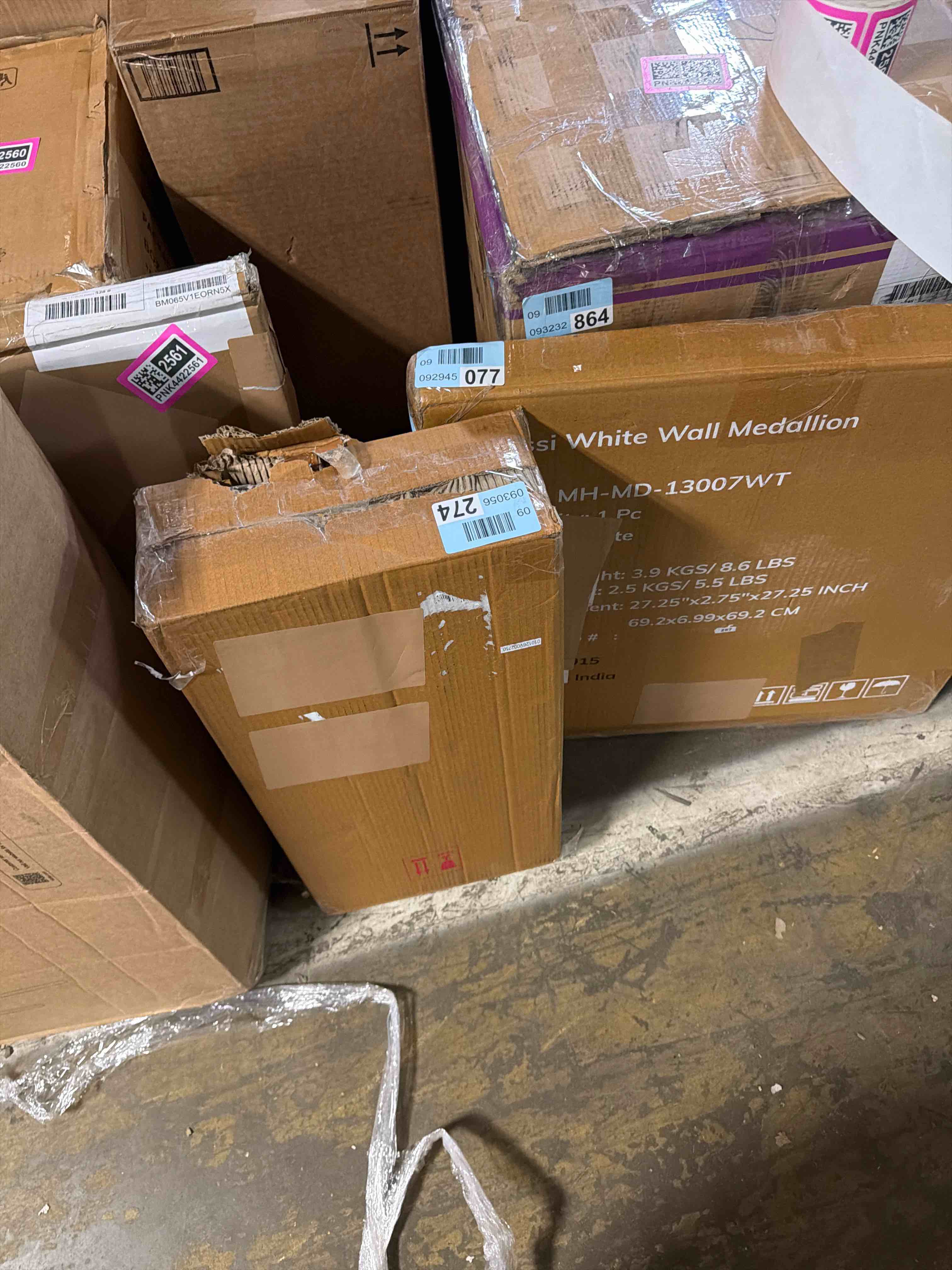 Condition photo showing New/Like New for moxley tea table walnut/marble-1