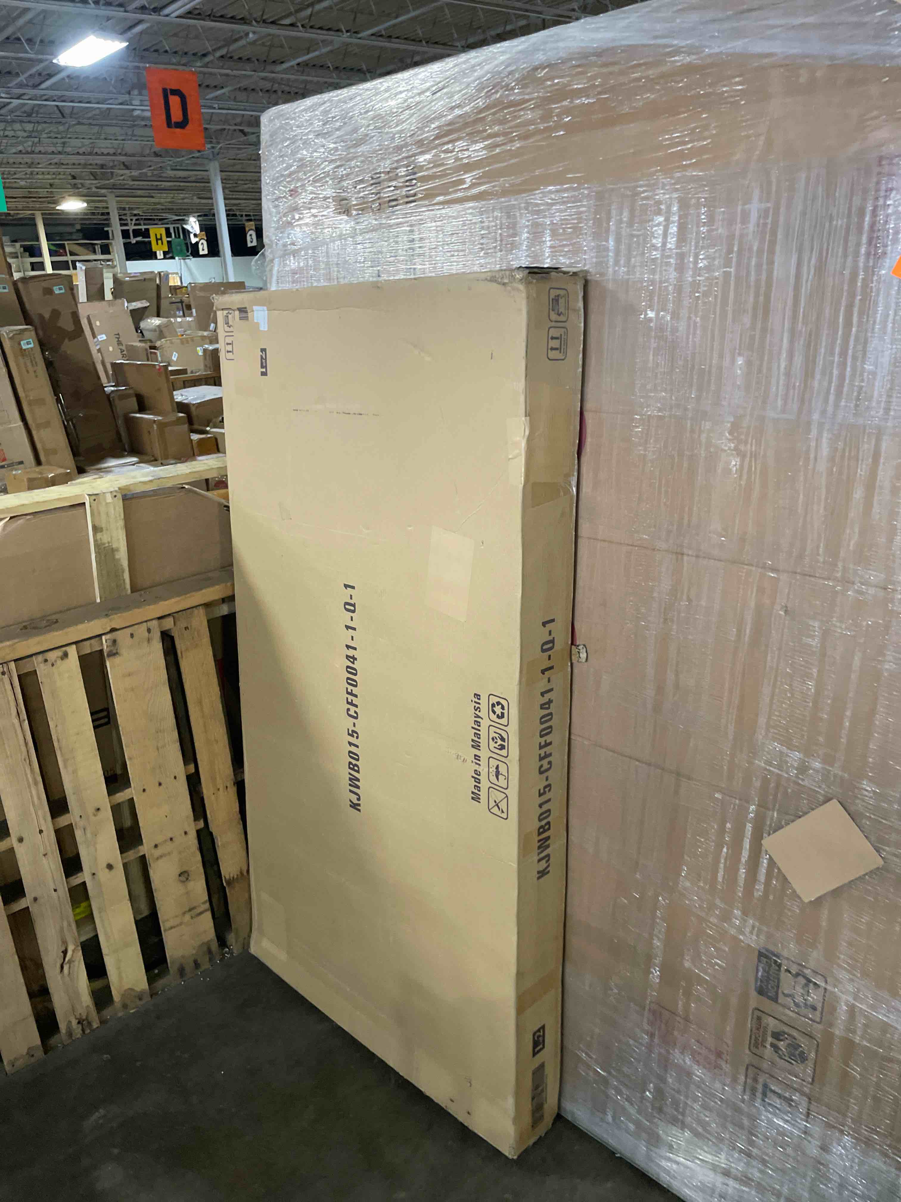 Condition photo showing Good Condition for queen spruce & spring modern boucle upholstered platform bed with solid wood frame - cream -(headboard only box 1/2)