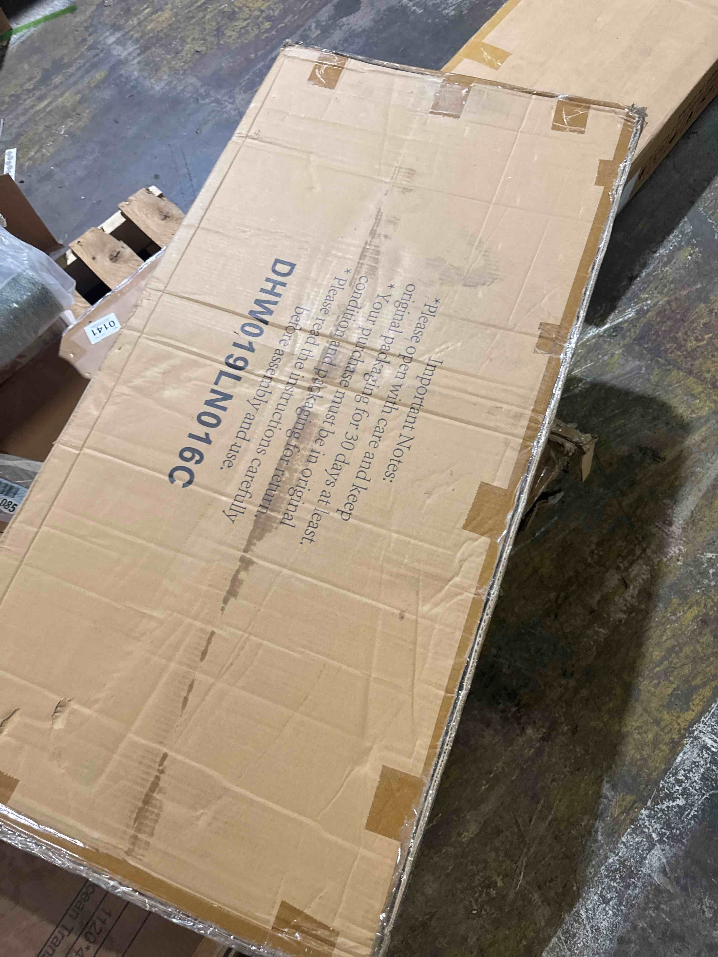Condition photo showing New/Like New for vixzen 160 gallon deck box, lockable waterproof resin storage box,black