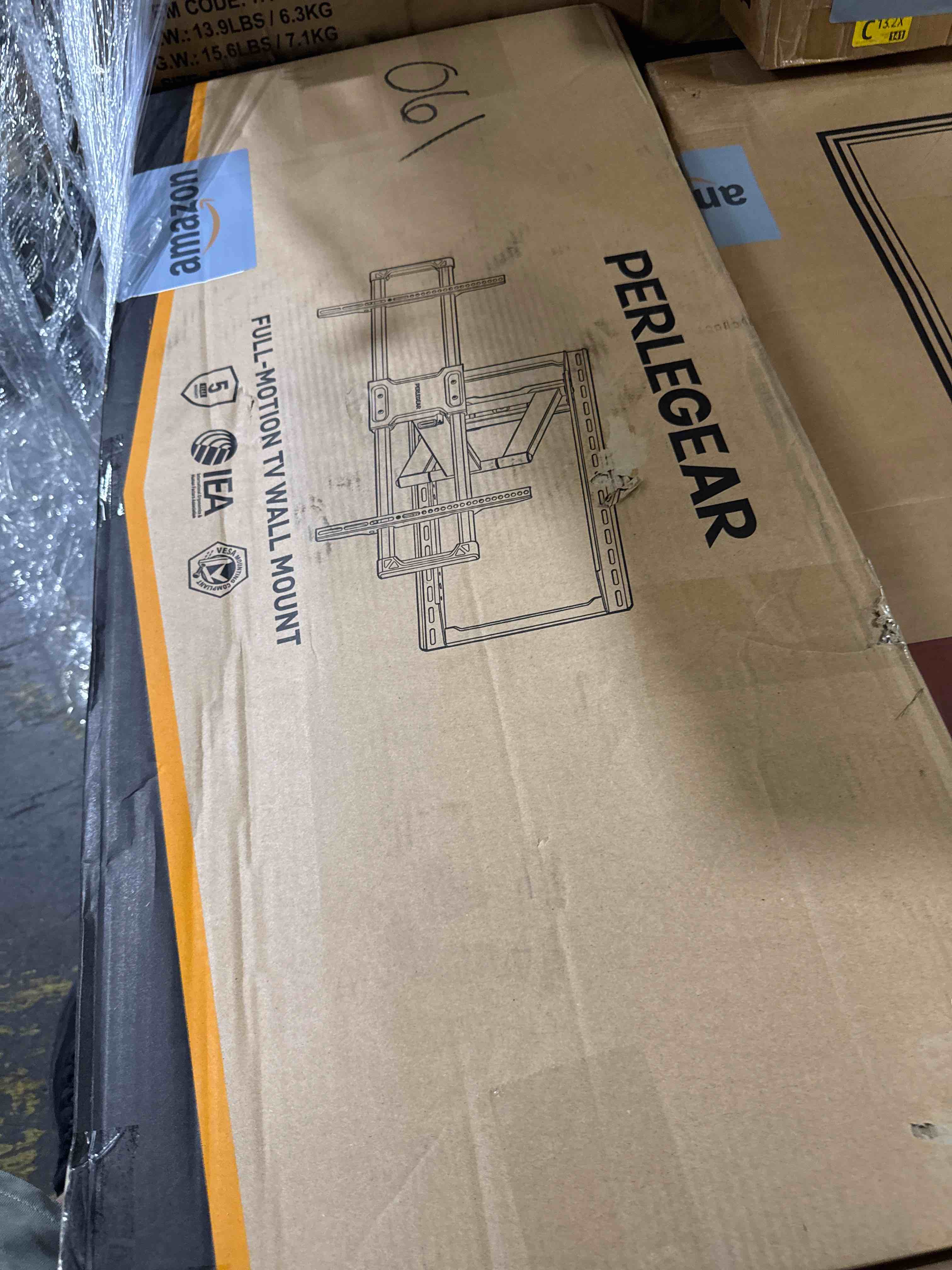 Condition photo showing New/Like New for perlegear ul listed full motion tv wall mount for 42-90" tvs up to 132lbs, heavy duty tv mount with dual articulating arms, tool-free smooth tilt, swivel, fits 16" studs, max vesa 600x400mm, pglf8 42-90 inch full motion tv wall mount