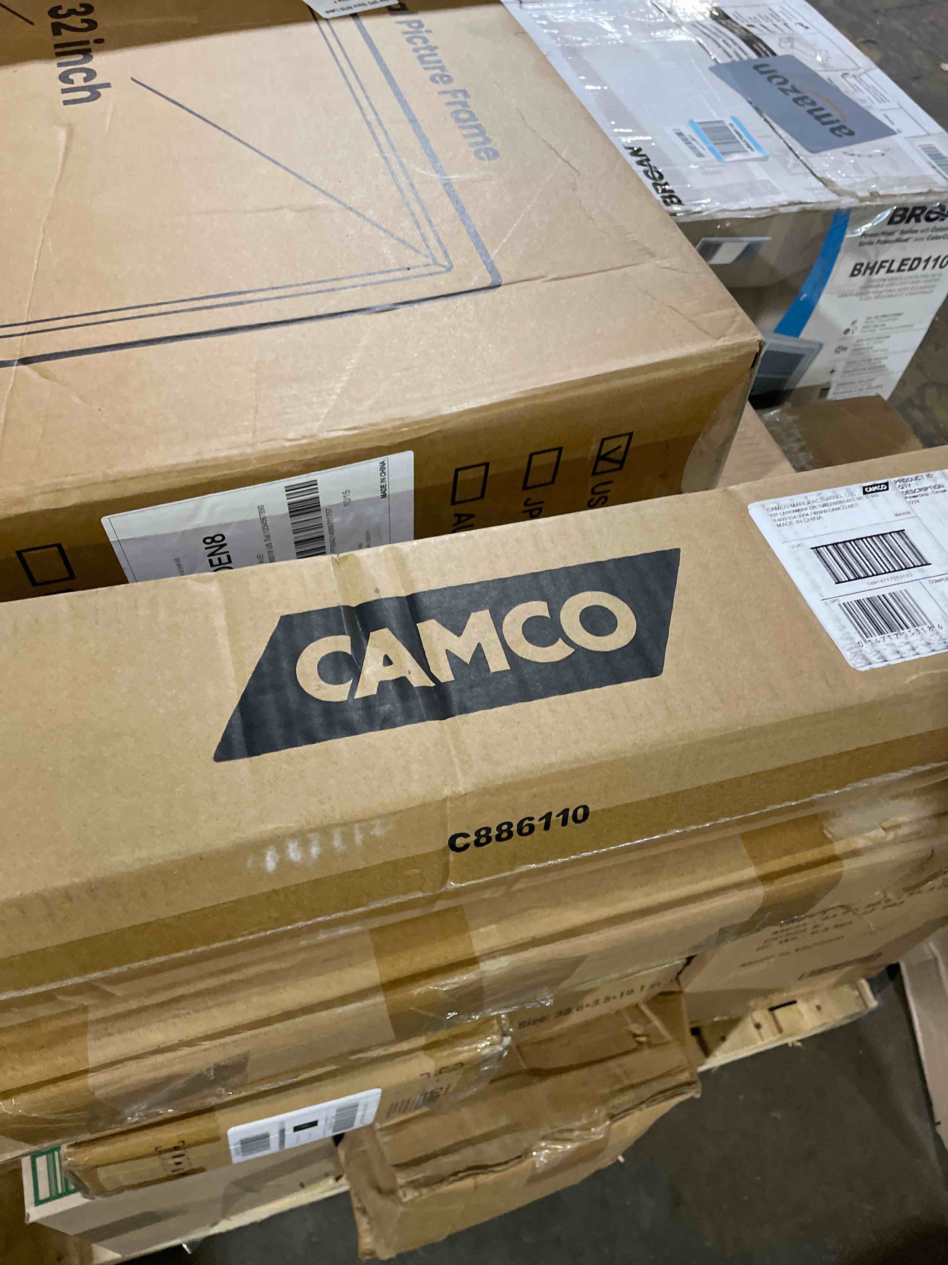 Condition photo showing Good Condition for camco powergrip 30-amp camper/rv circuit analyzer dogbone | features integrated surge protection up to 2100 joules & diagnostic leds for fault indication (55318)