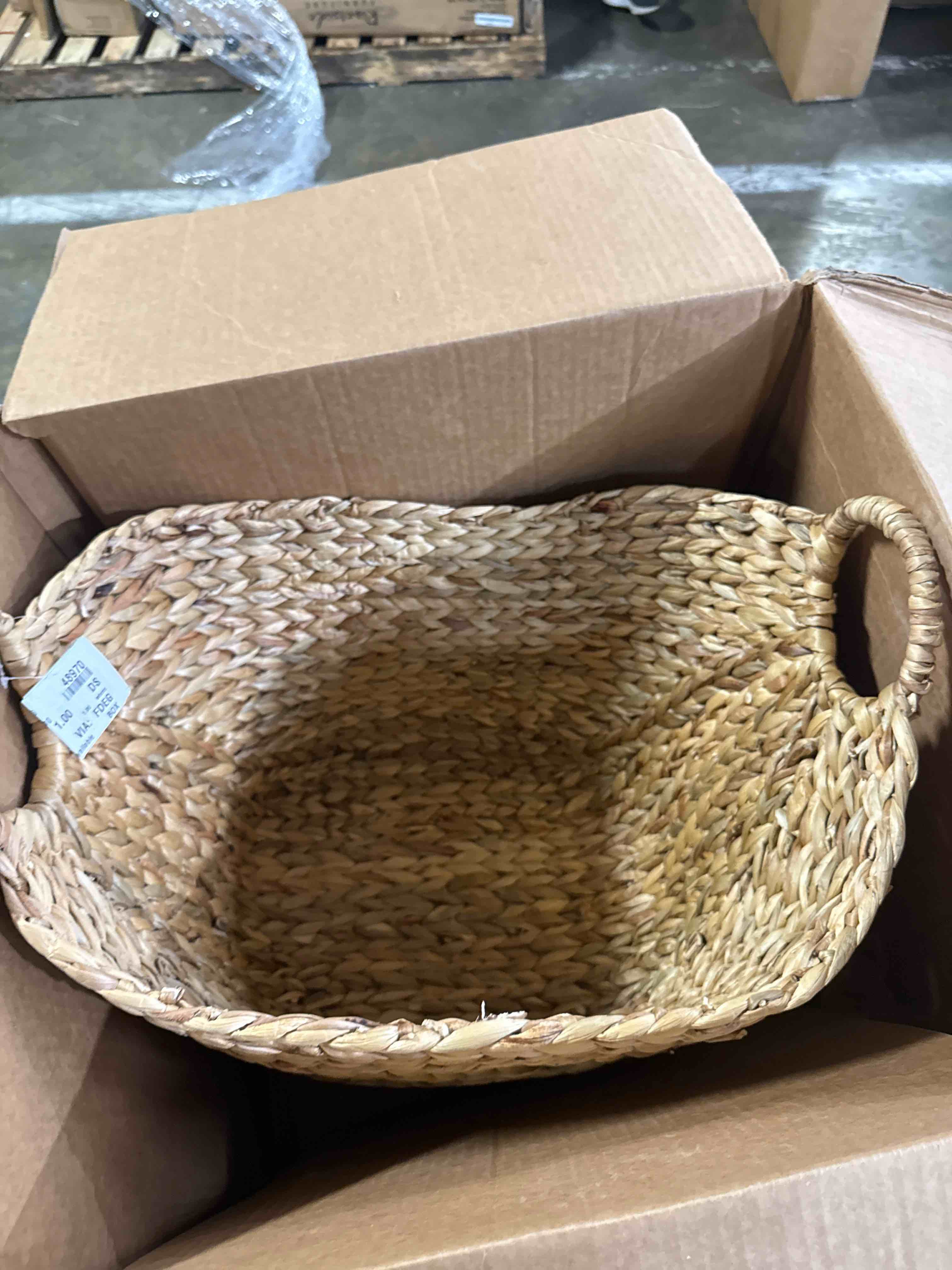 Condition photo showing New/Like New for deco 79 seagrass handmade decorative and functional storage basket large woven basket organizer with ring handles, basket for storage 20" x 18" x 19", brown 20" x 18" x 19" brown