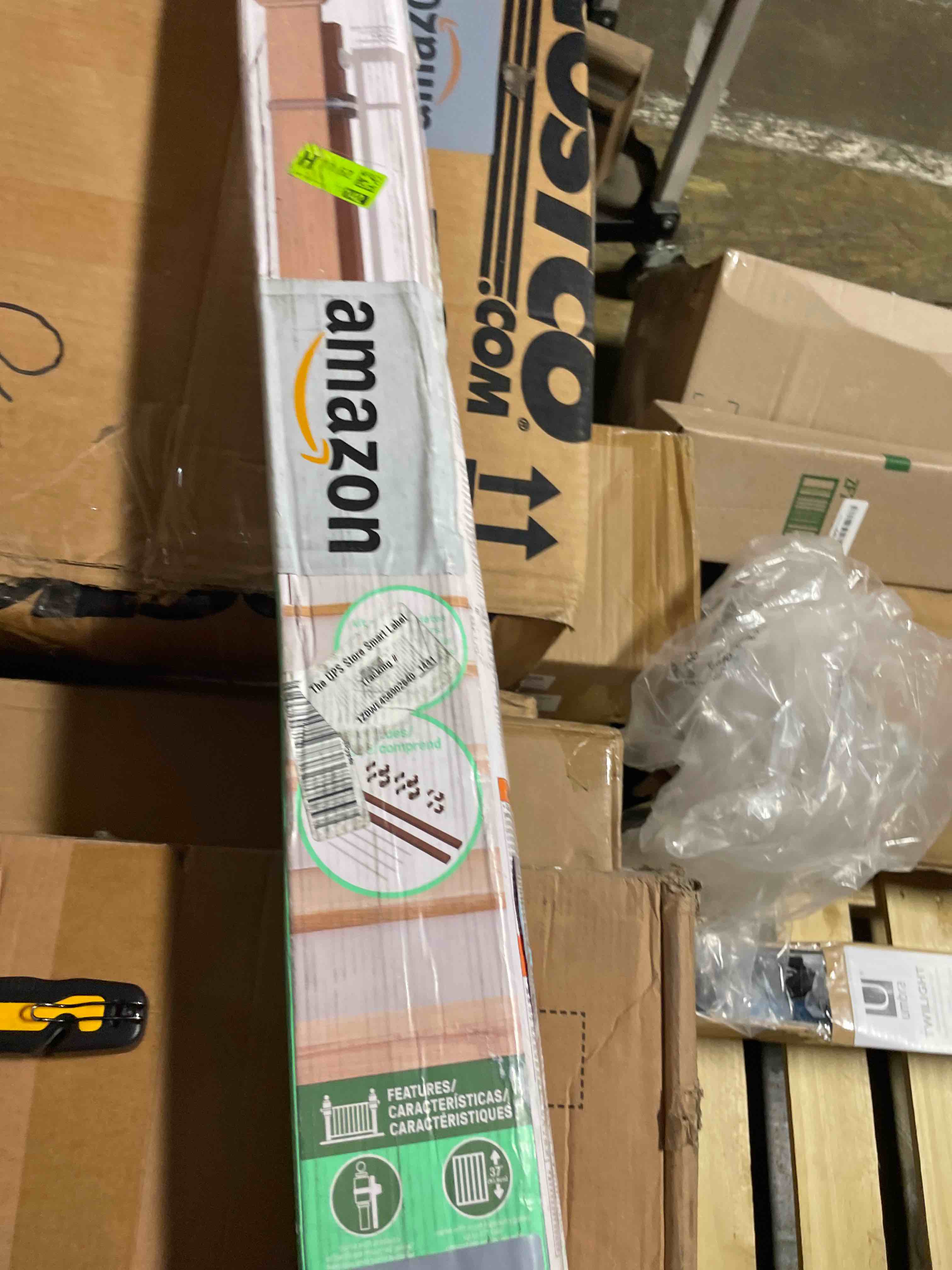 Condition photo showing Good Condition for ingenuity banister to banister gate mounting kit - fits round or square banisters, accommodates most hardware & pressure mount baby gates up to 37” tall, gate sold separately banister kit