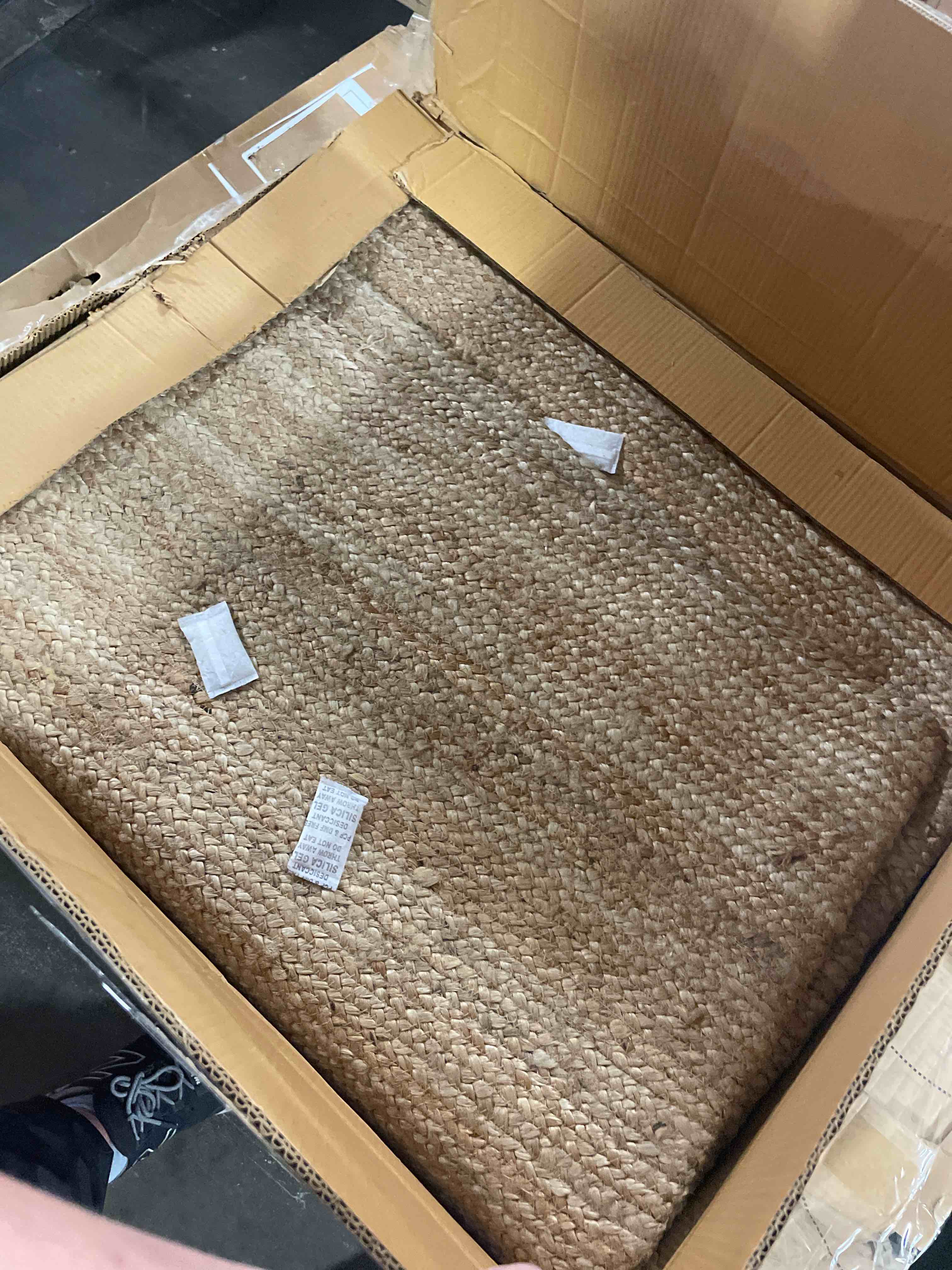 Condition photo showing Good Condition for safavieh area rug 6x9 - cape cod collection - natural brown, handmade braided flat weave jute (cap252a)