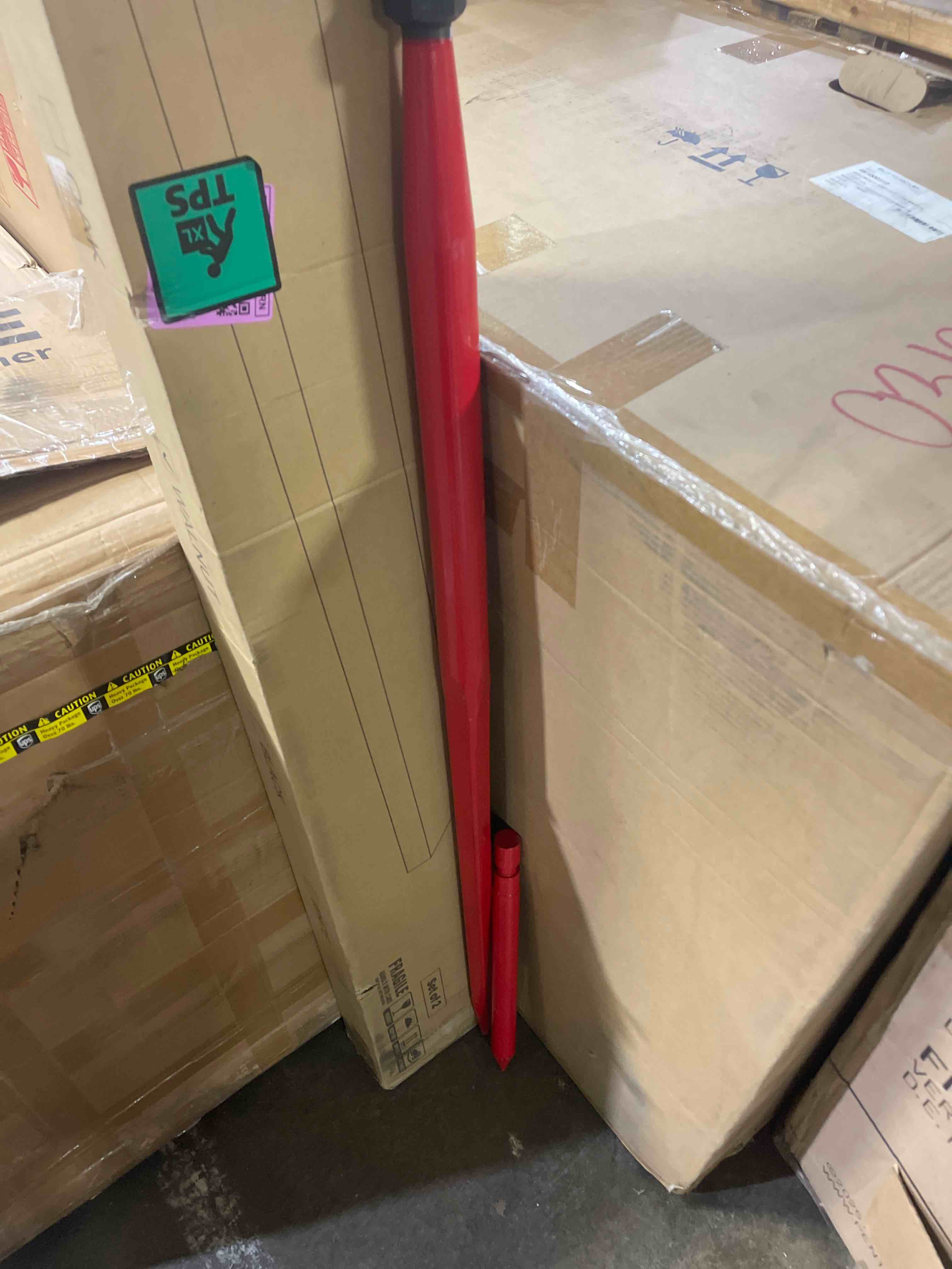 Condition photo showing New/Like New for garvee prylever bar,5t/11000lbs capacity,6ft heavy duty pry bar tool with wheels for equipment handling,red