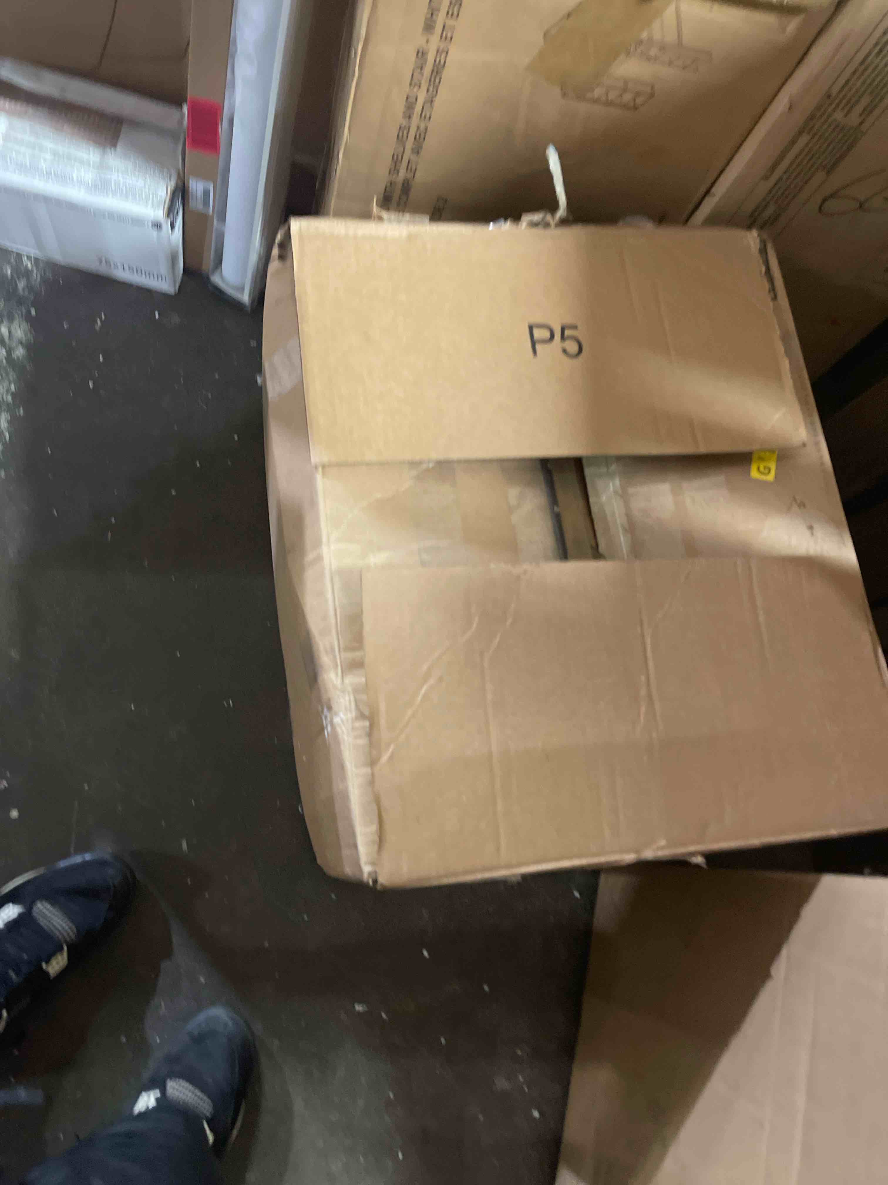 Condition photo showing New/Like New for retractable garden hose reel, 5/8 in x100 ft heavy duty wall mount water hose reel with metal bracket & 9-pattern metal nozzle, any length lock, slow retraction and 180° swivel 5/8" 100ft