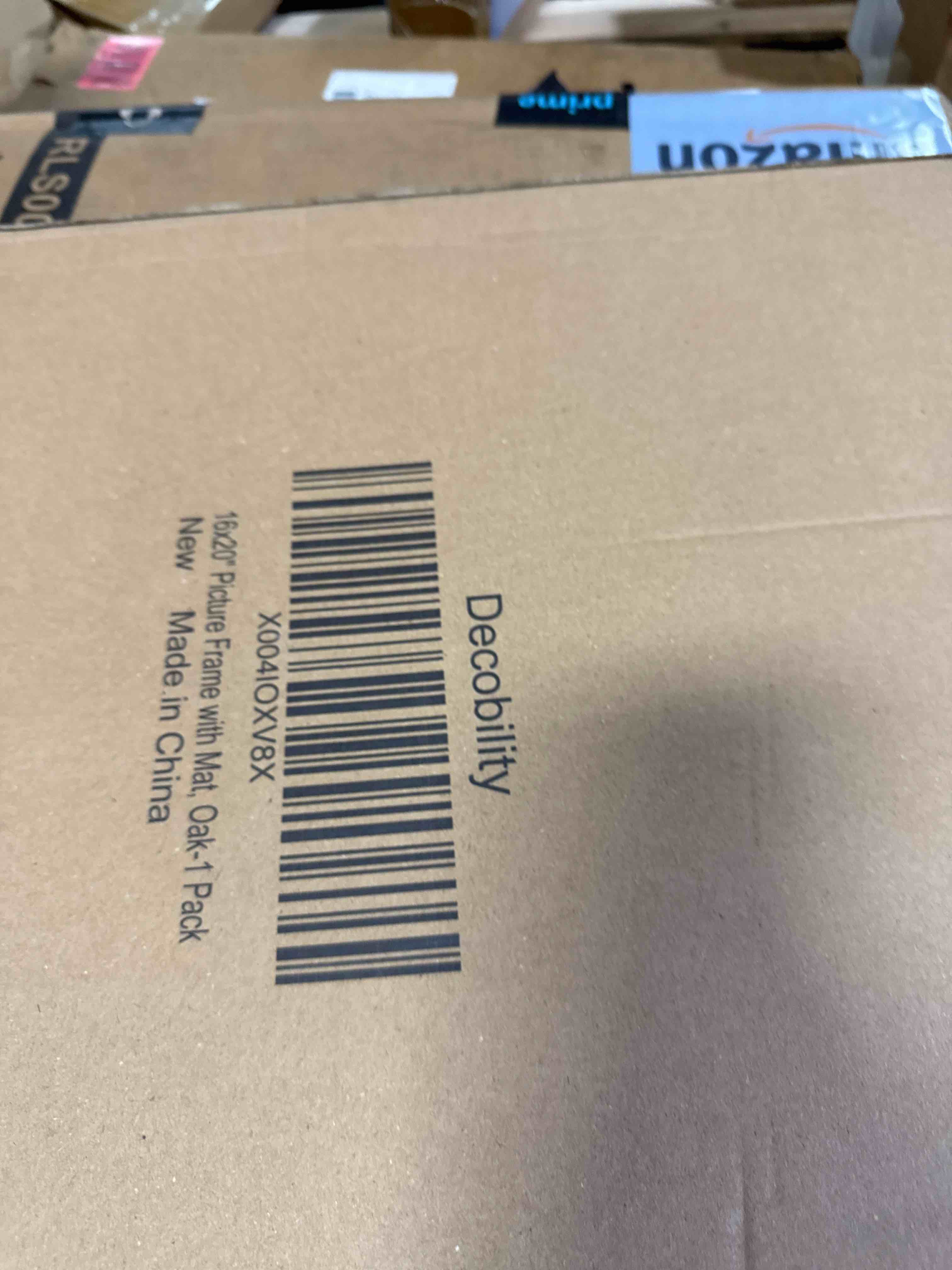 Condition photo showing New/Like New for 16x20 picture frames matted for 11x14 and 12x16 picture, solid wood with oak wood grain, double mats photo frame with plexiglass fits 3 sizes, tabletop or wall mounting display, oak oak 16x20" -1 pack