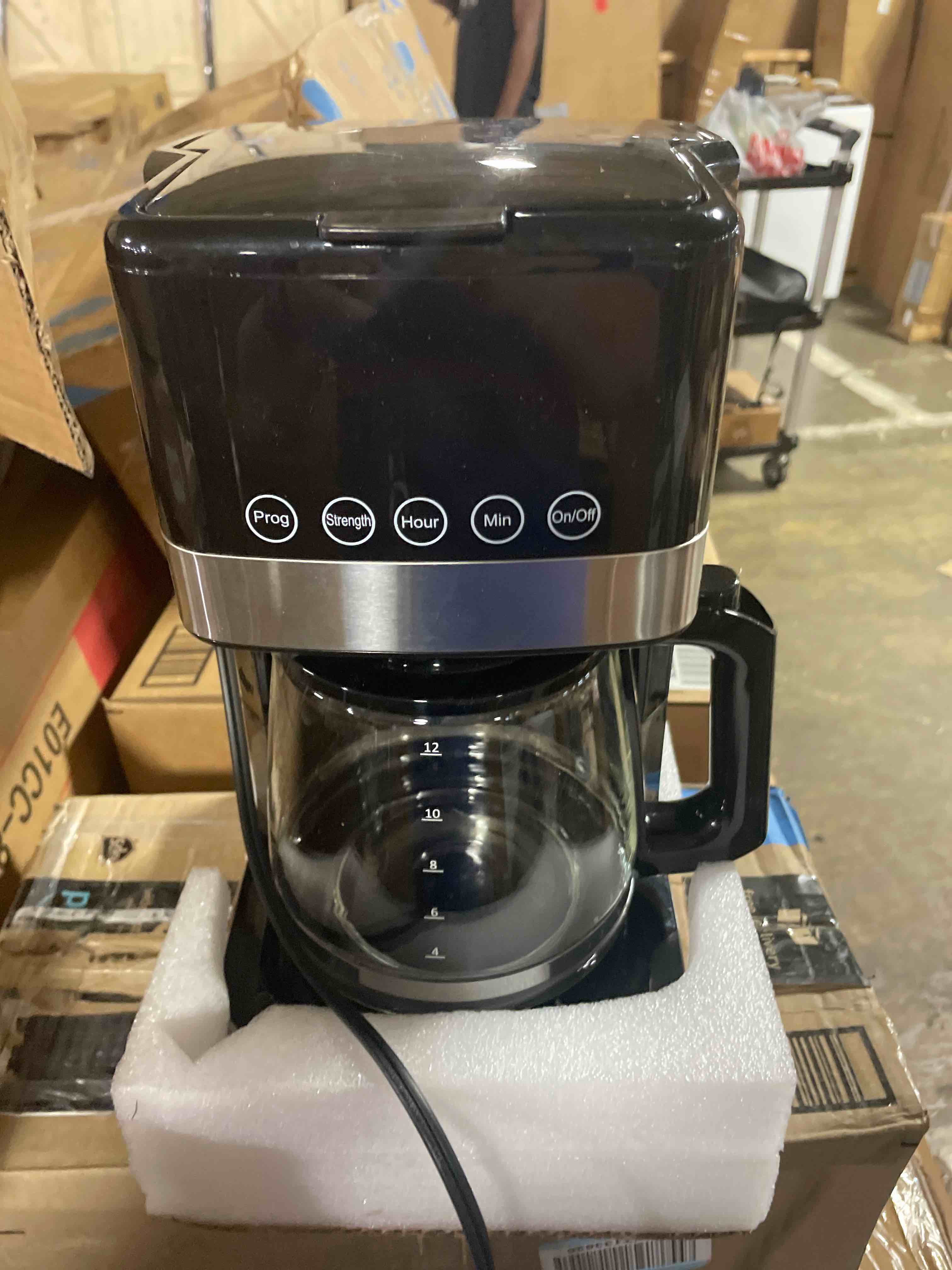 Condition photo showing Good Condition for amazon basics programmable 12 cup drip coffee maker with glass coffee pot (1.9 qt), auto shut-off, touch screen, auto pause, removable filter basket, black & silver 12-cup programmable - new model