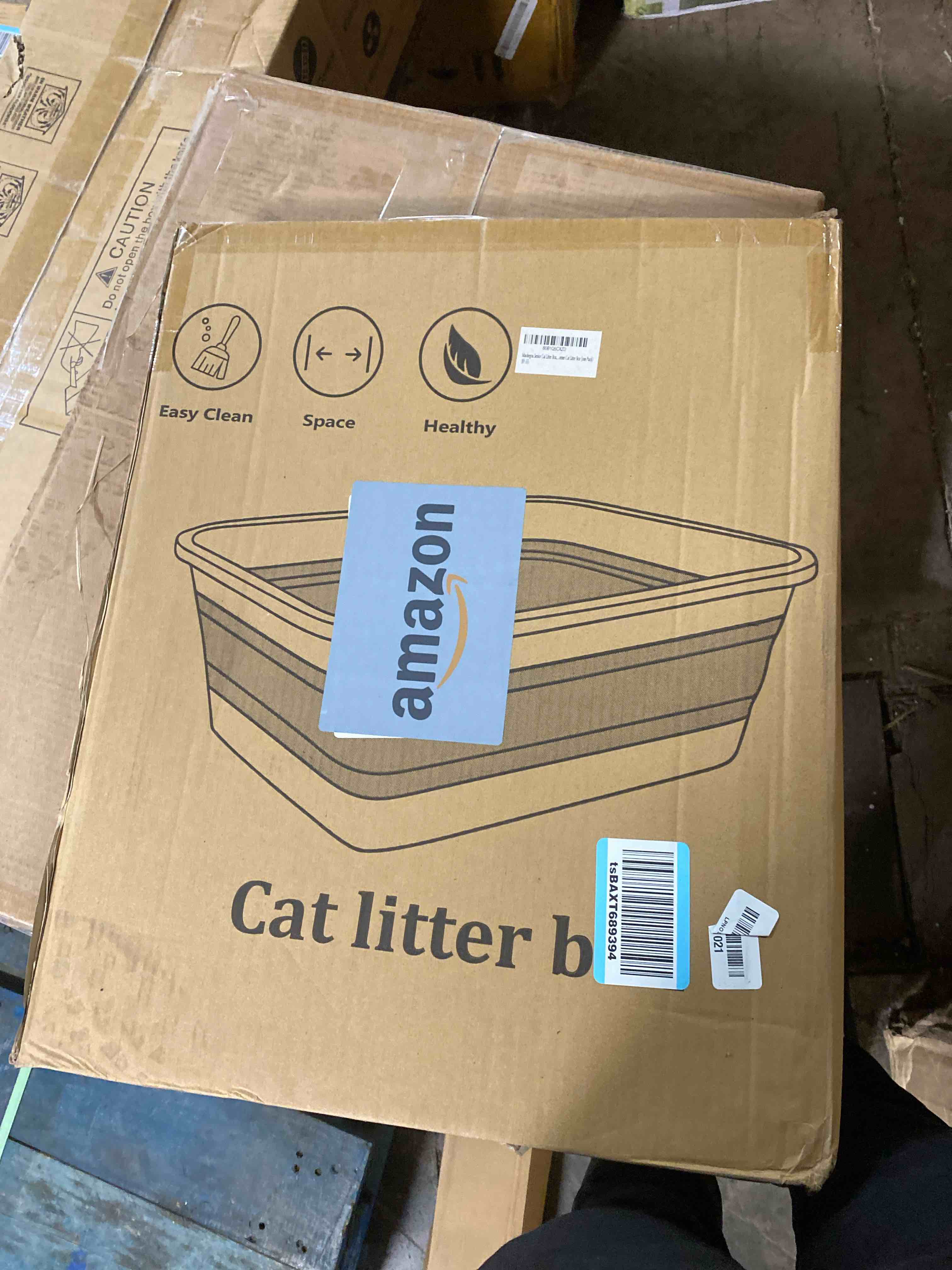 Condition photo showing New/Like New for senior cat litter box, three legged arthritic open low entry for sick frail handicap disabled cats, older elderly corner