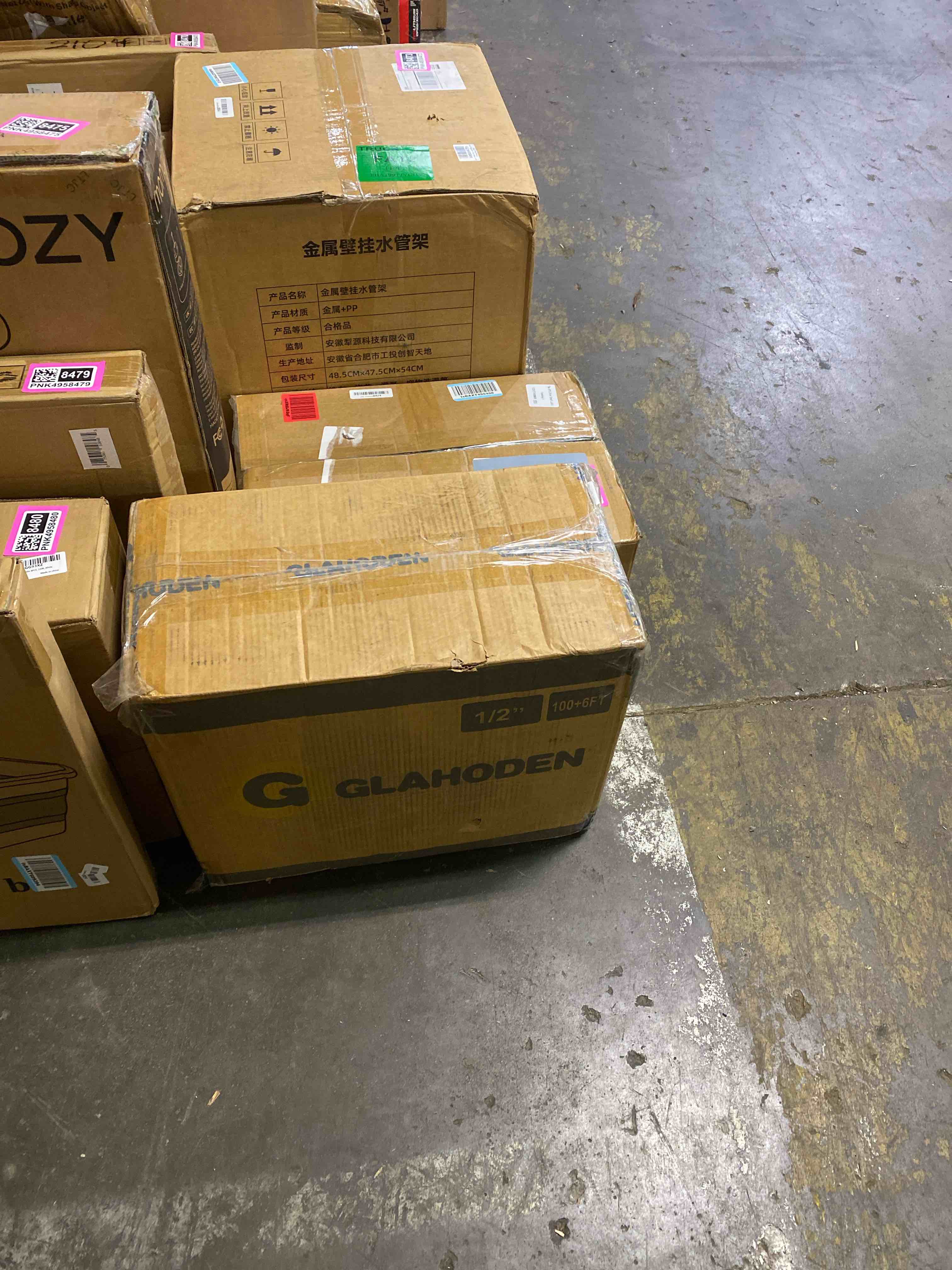 Condition photo showing New/Like New for glahoden retractable garden hose reel 1/2 in x 100 ft, 2025 upgraded dual ratchet lock uv & freeze protection brass seal slow retraction anti-tangle hose 180°swivel reinforced scaffold wall mount 1/2" 100ft dark gray