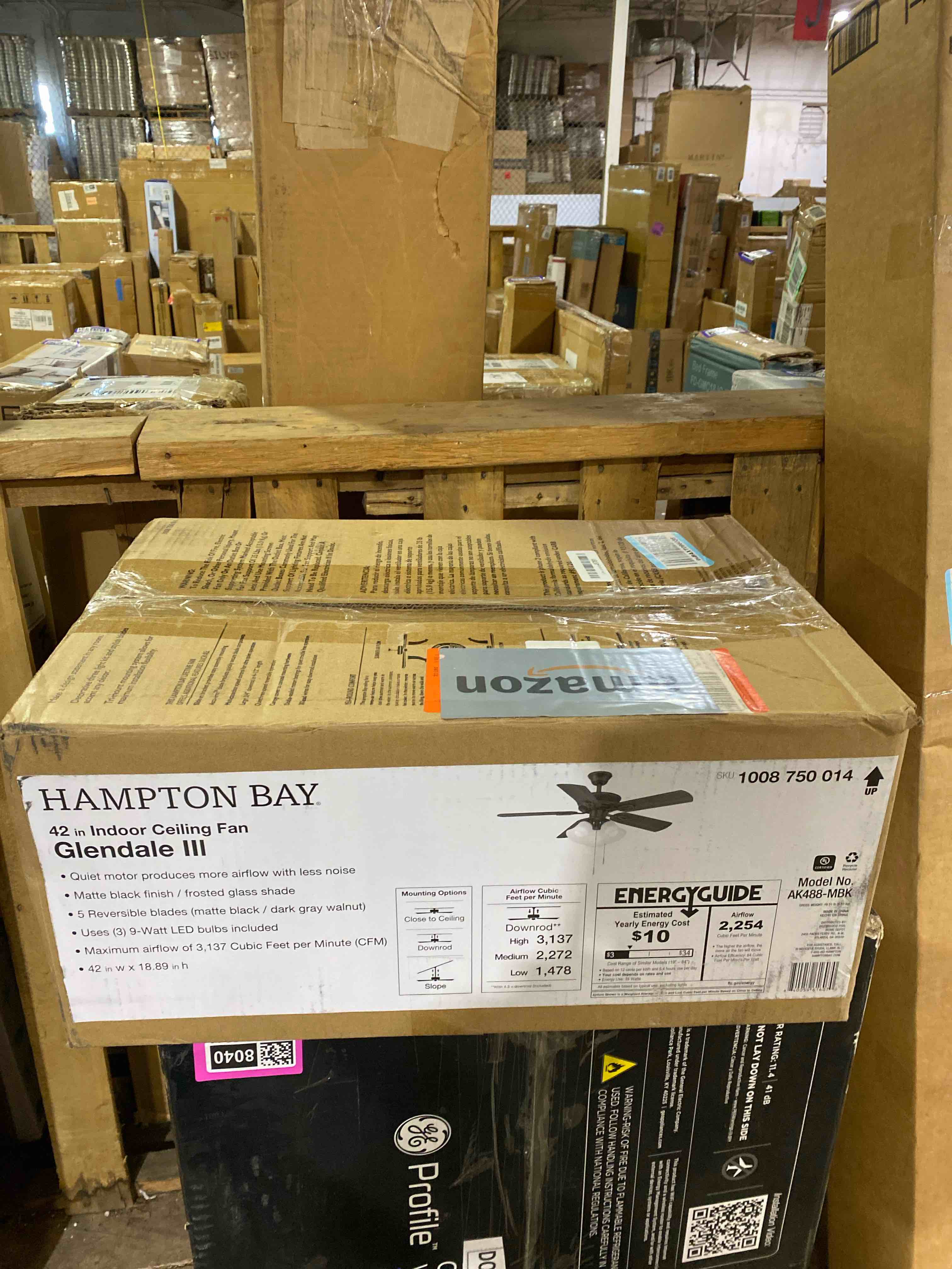 Condition photo showing New/Like New for (similar) (black) portage bay ceiling renton 42" white indoor fan with clear 3 light led multi arm e26/b11 bulb and pull-chains, traditional style, 5 reversible gray oak blades, 51438, 42 inch