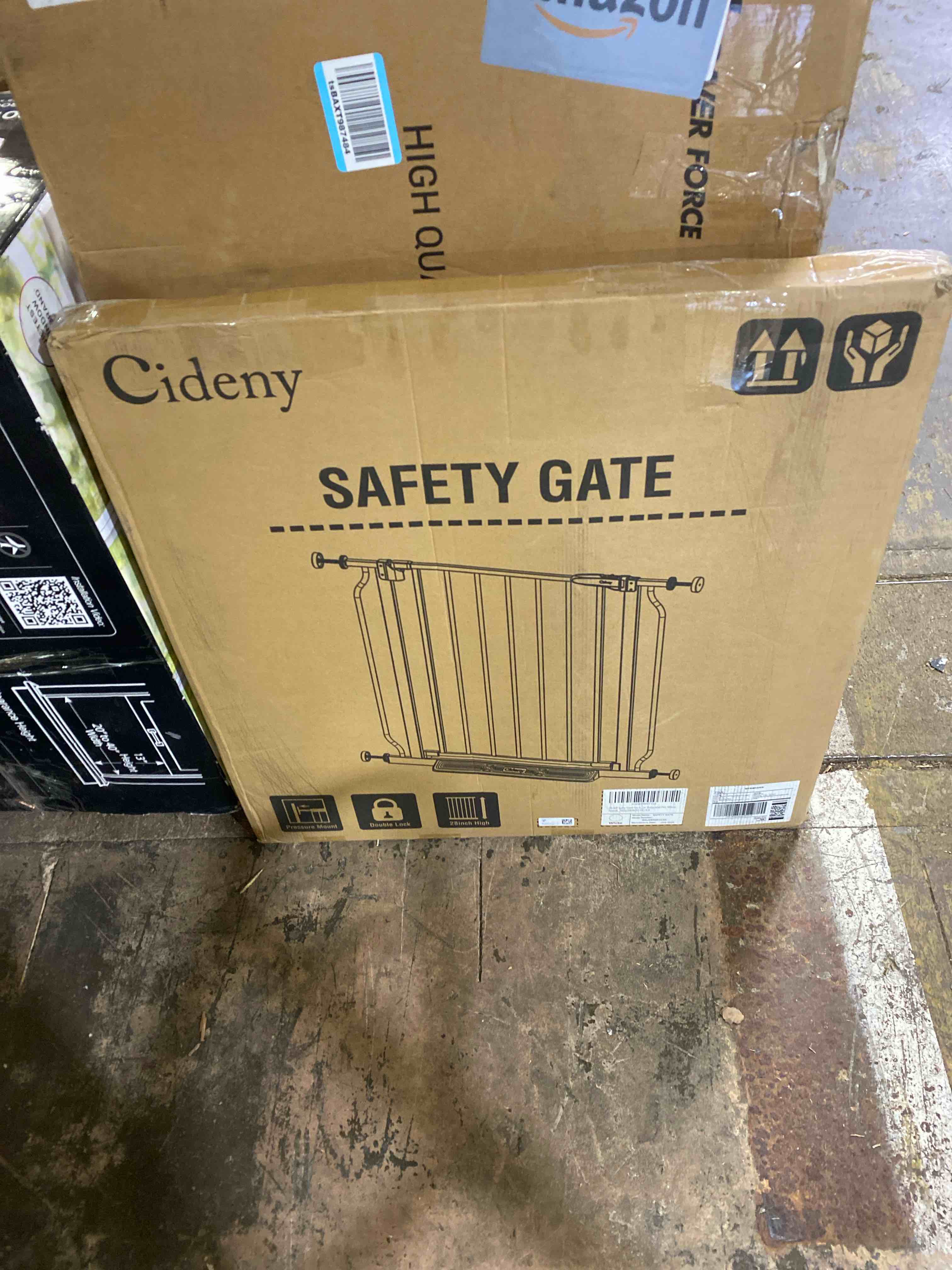 Condition photo showing New/Like New for keny 29"-42.5" baby gate for stairs, auto close safety dog gate, pressure mounted easy walk through pet gate for doorways, durable stair gate, 30" tall, white white 29-42.5"wide, 30"tall