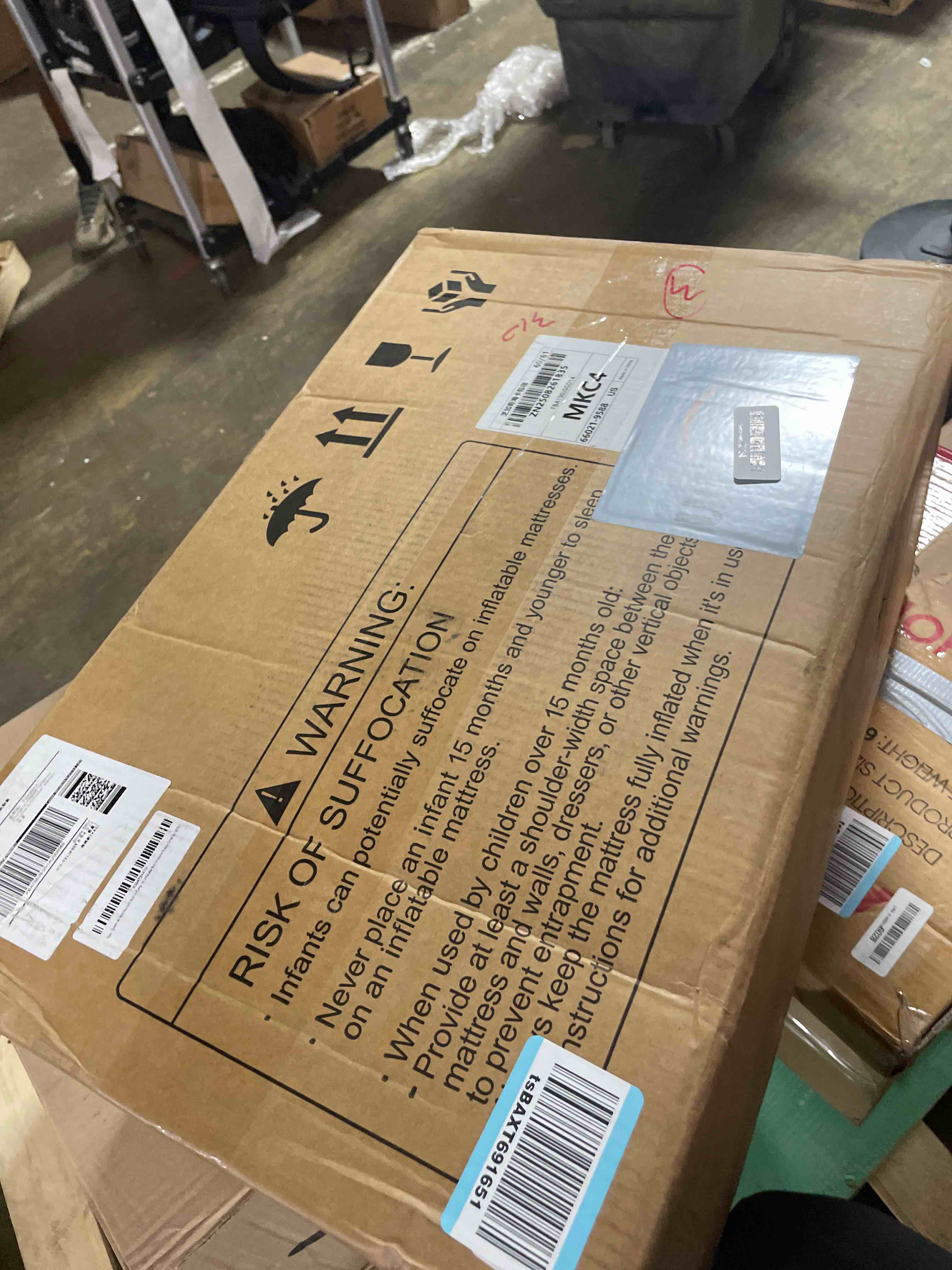 Condition photo showing New/Like New for kingjerry twin xl air mattress with built-in pump, 18" raised foam topper inflatable mattress, 80" length, washable silk-feel cover, 48hr leak-proof, supports 500lbs, 2 min fast inflate for home&guest