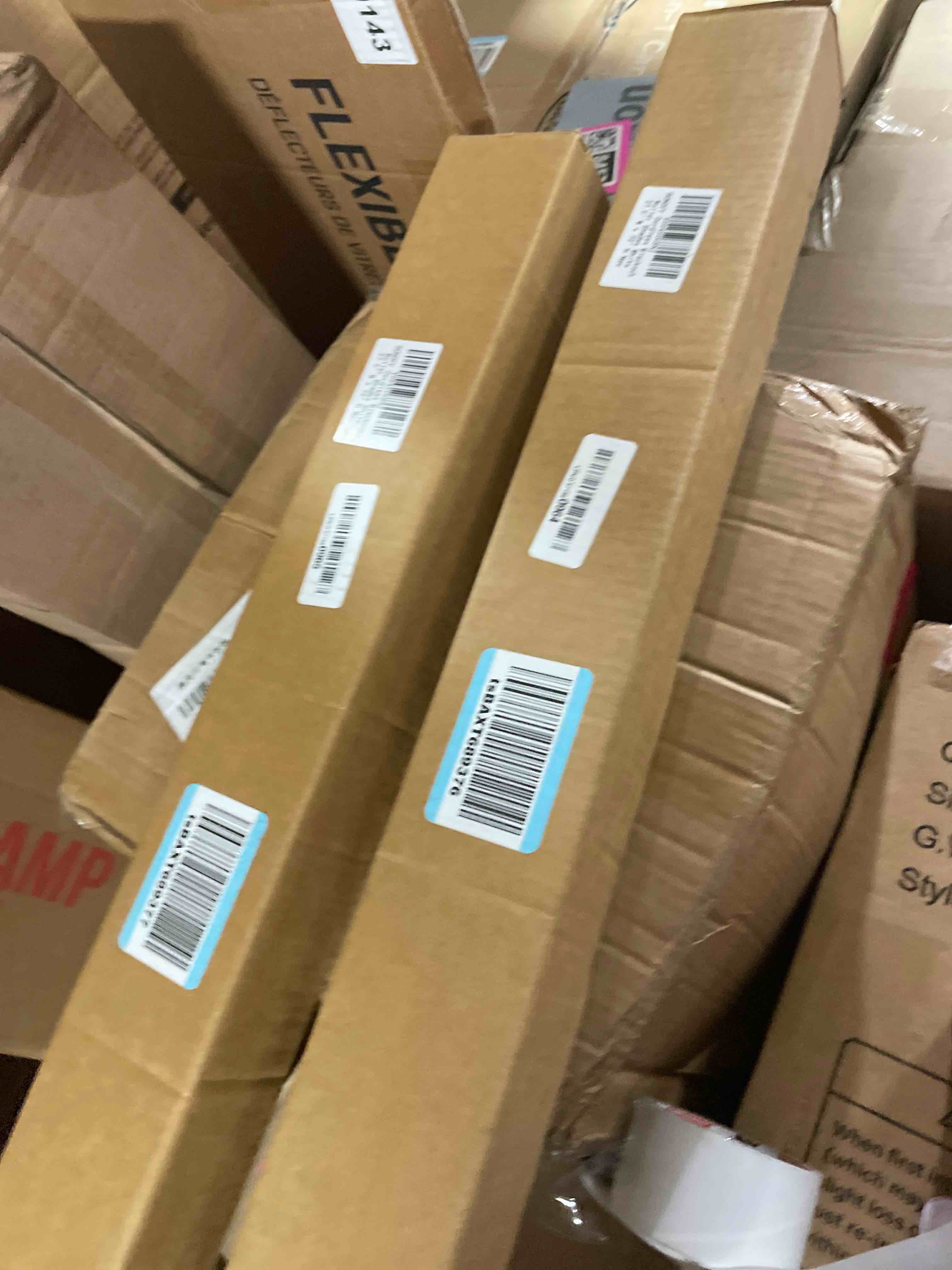 Condition photo showing New/Like New for sunoff blackout roller shades blinds cordless for windows pull down room darkening door blinds with thermal insulated easy to install for living room,bedroom,home,office,white 27.5" w x 72" h 27.5"w x 72"h white