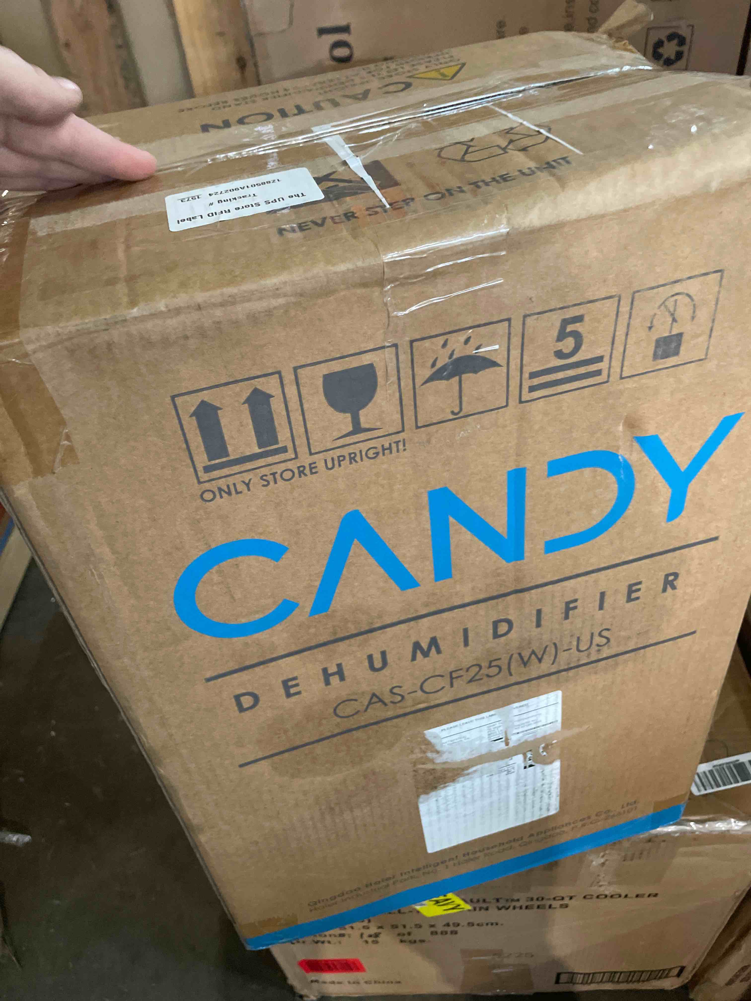 Condition photo showing Good Condition for candy 2000 sq.ft dehumidifiers for home, 34 pints portable dehumidifier with continuous/auto mode,0.66 gal tank, for bedroom,bathroom,basement, smart control with drian hose included