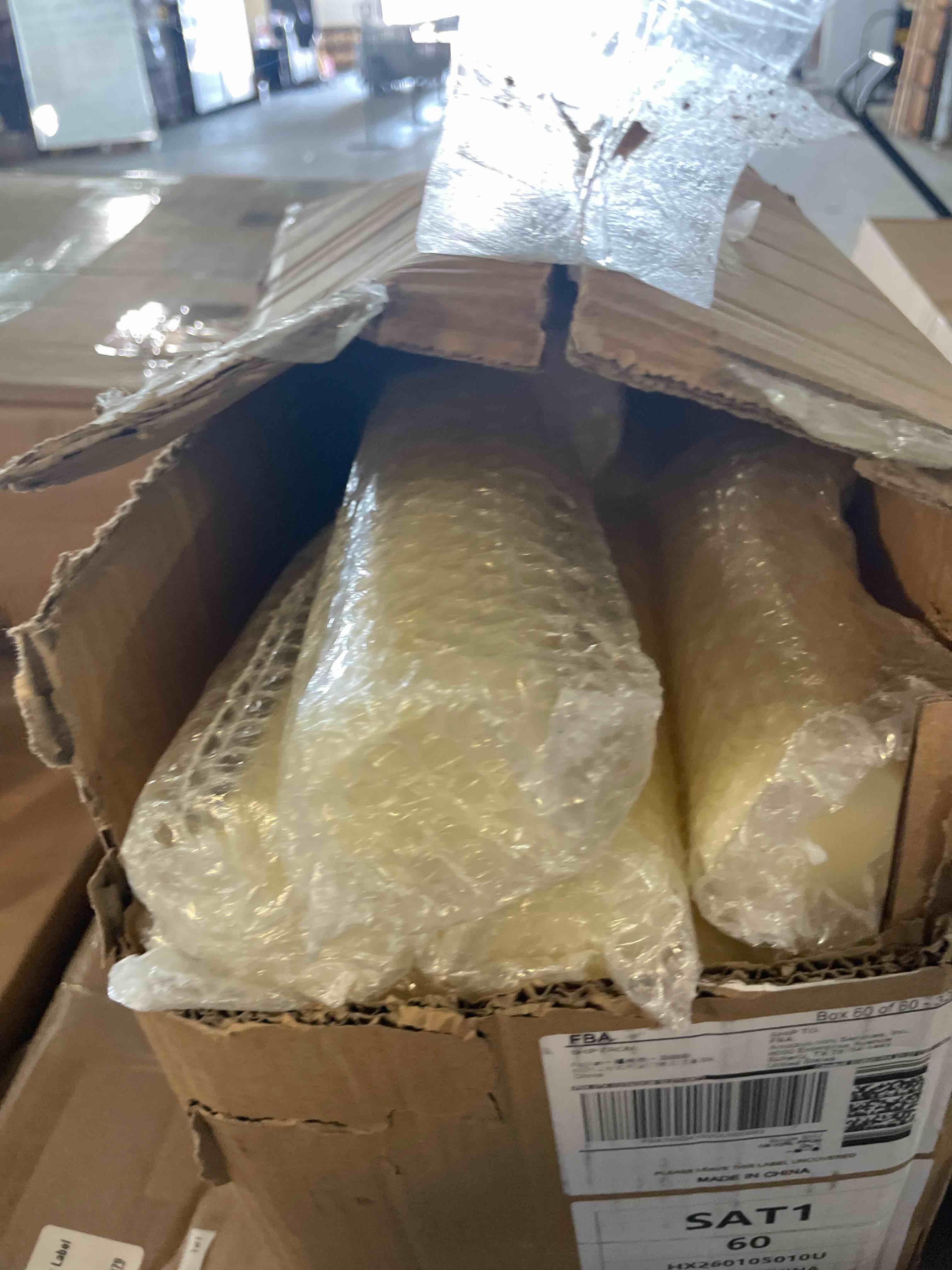 Condition photo showing Good Condition for 18 pcs ivory pillar candles bulk set?2x3 2x6 2x8 inch - 12 each size?hurricane candles?dripless unscented smokeless?gives you a better atmosphere when organizing wedding or event party. 18 ivory pointed-tip 2 x 3/6/8 inch