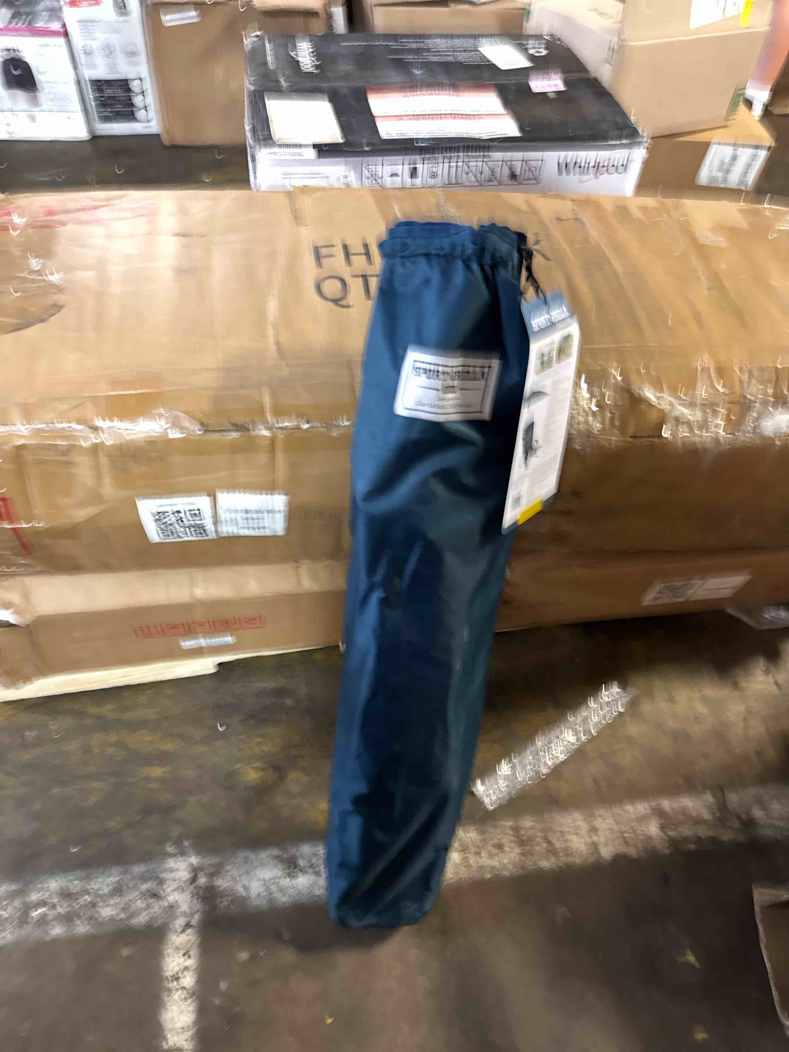 Condition photo showing New/Like New for sport-brella sport-brella beach chair