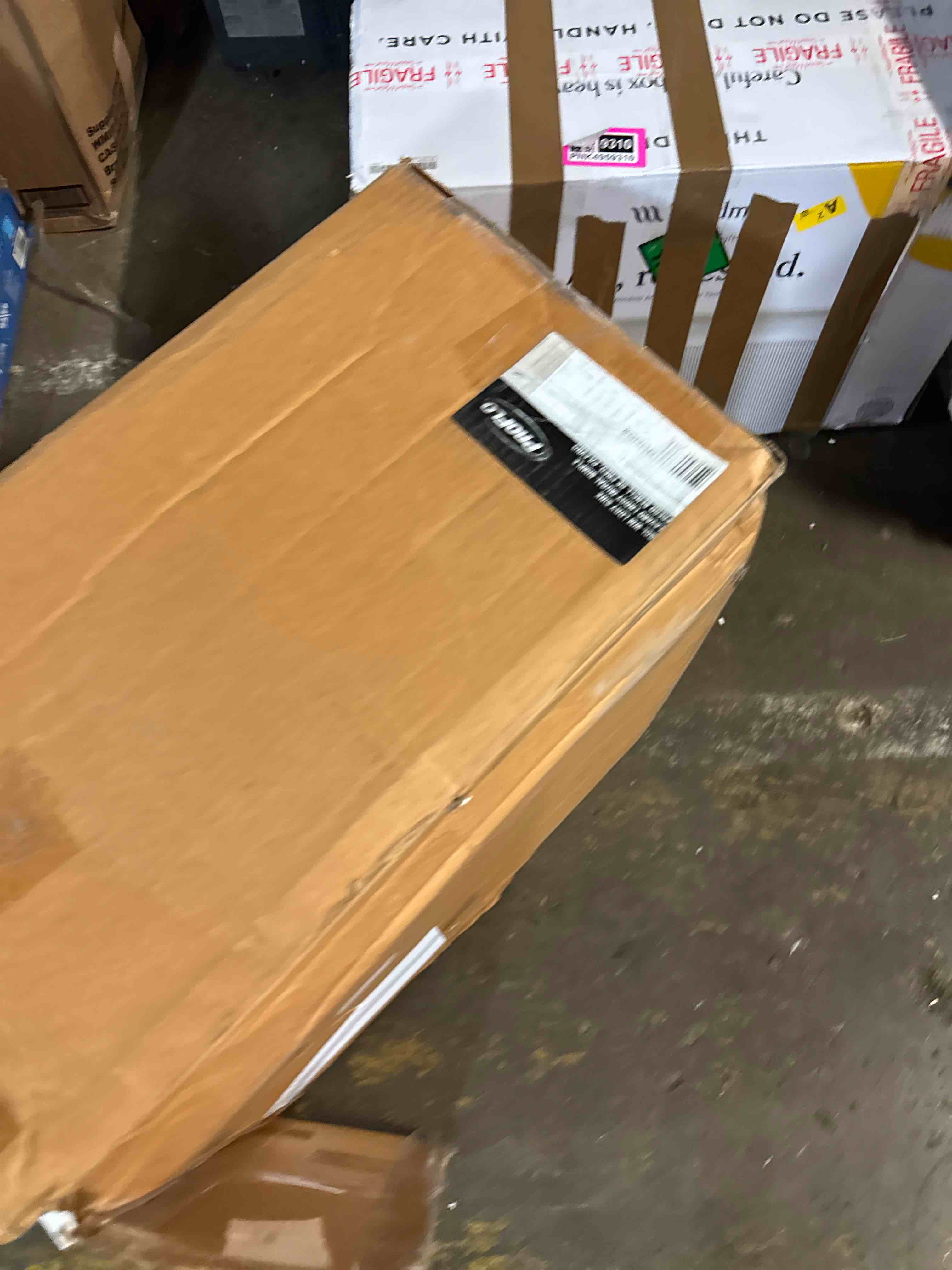 Condition photo showing New/Like New for proflo 21.5-in x 23-in 1 -basin white freestanding laundry sink