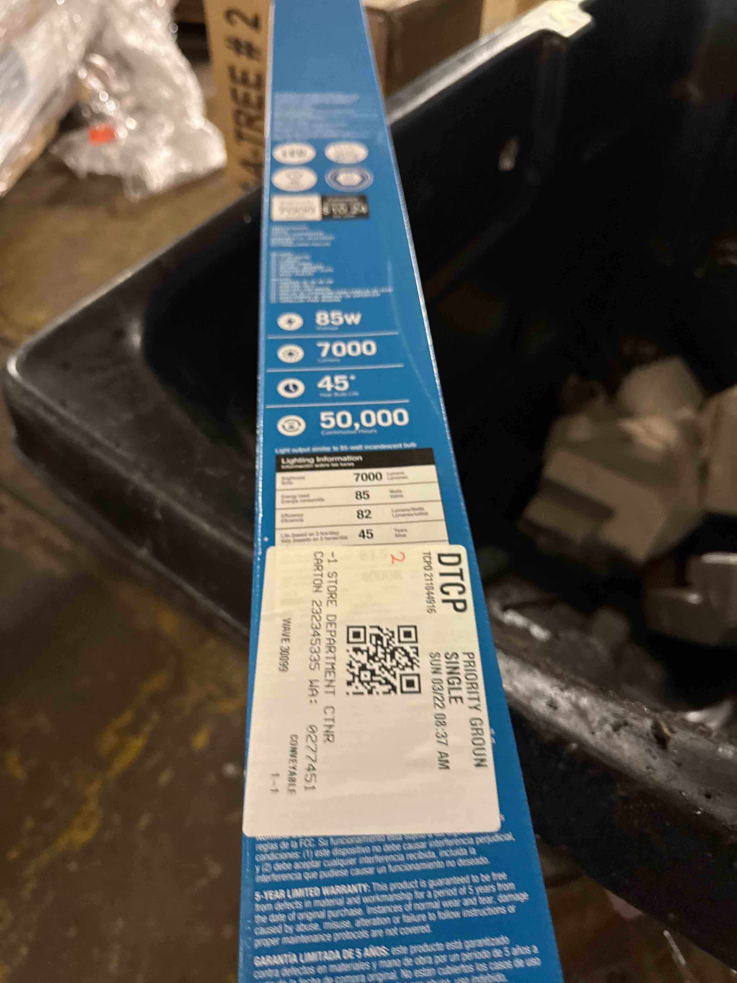 Condition photo showing New/Like New for dymond 4ft 40w wraparound led shop light fixture with pull chain daylight white 5000k for garage workshop basement