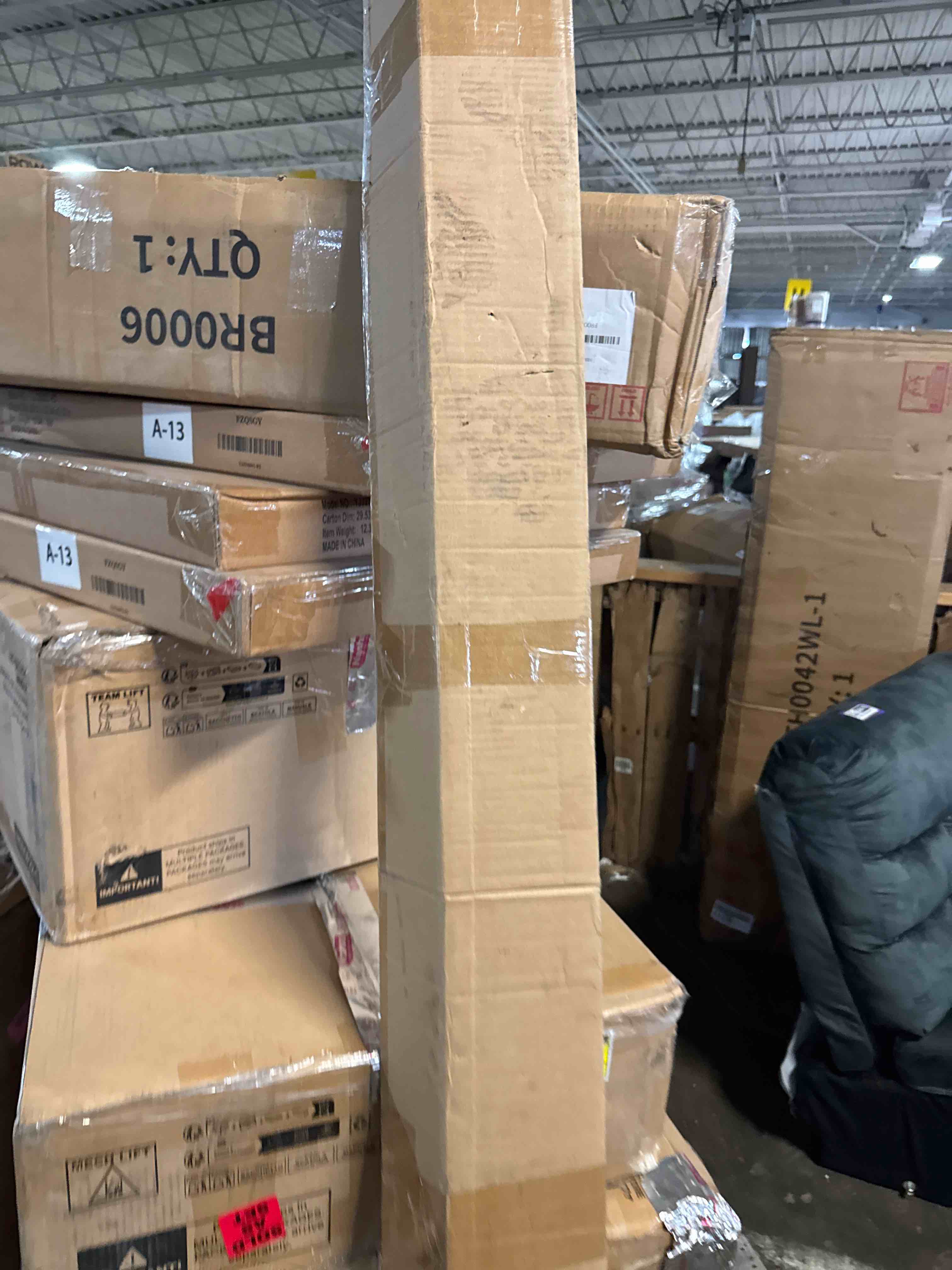 Condition photo showing New/Like New for kuyal clear chair mat for hardwood floor, 36 x 48 inches | transparent floor mats wood/tile protection mat for office & home (36" x 48" rectangle) 36" x 48" rectangle clear