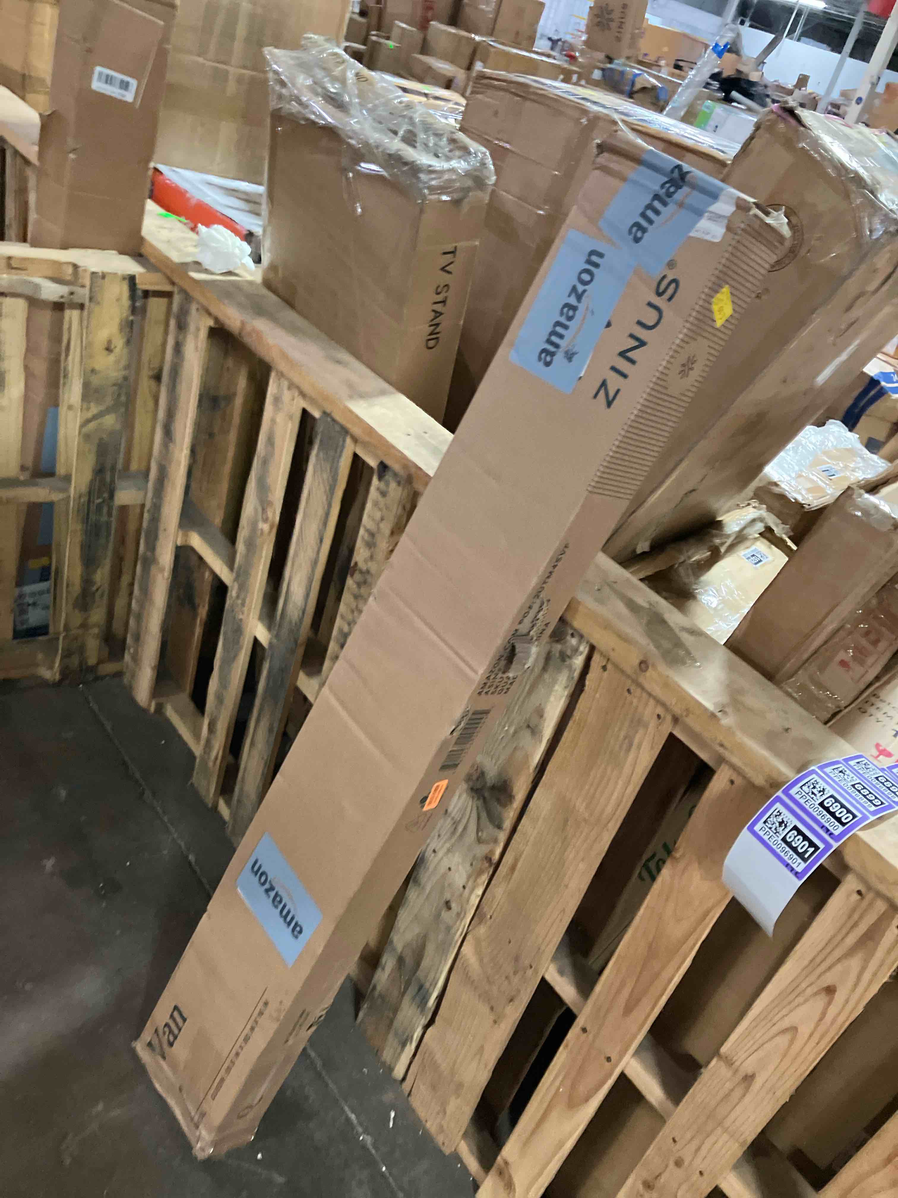 https://s3.amazonaws.com/lotting-images-prod/phillipi/PPE0096901_1726858153050.jpeg