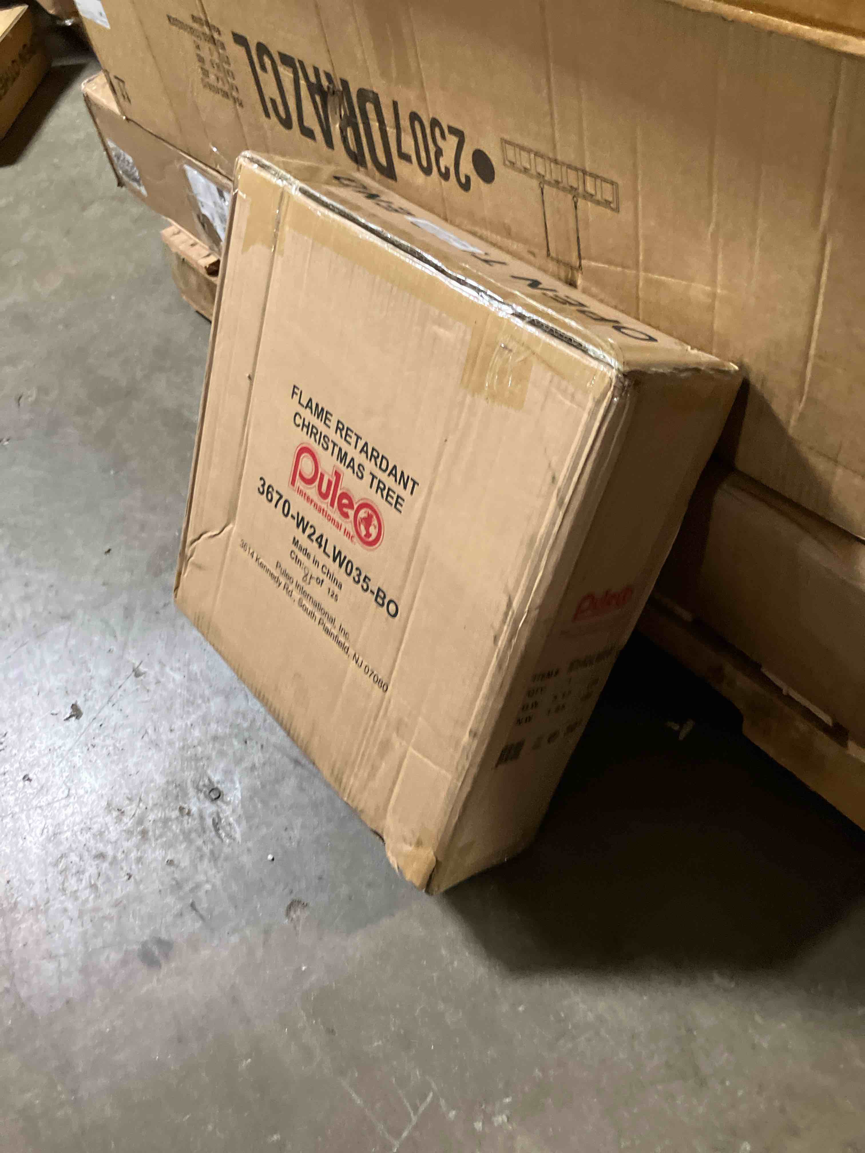 Puleo International Inc. Puleo International 24" 80 Tips 50 Warm White