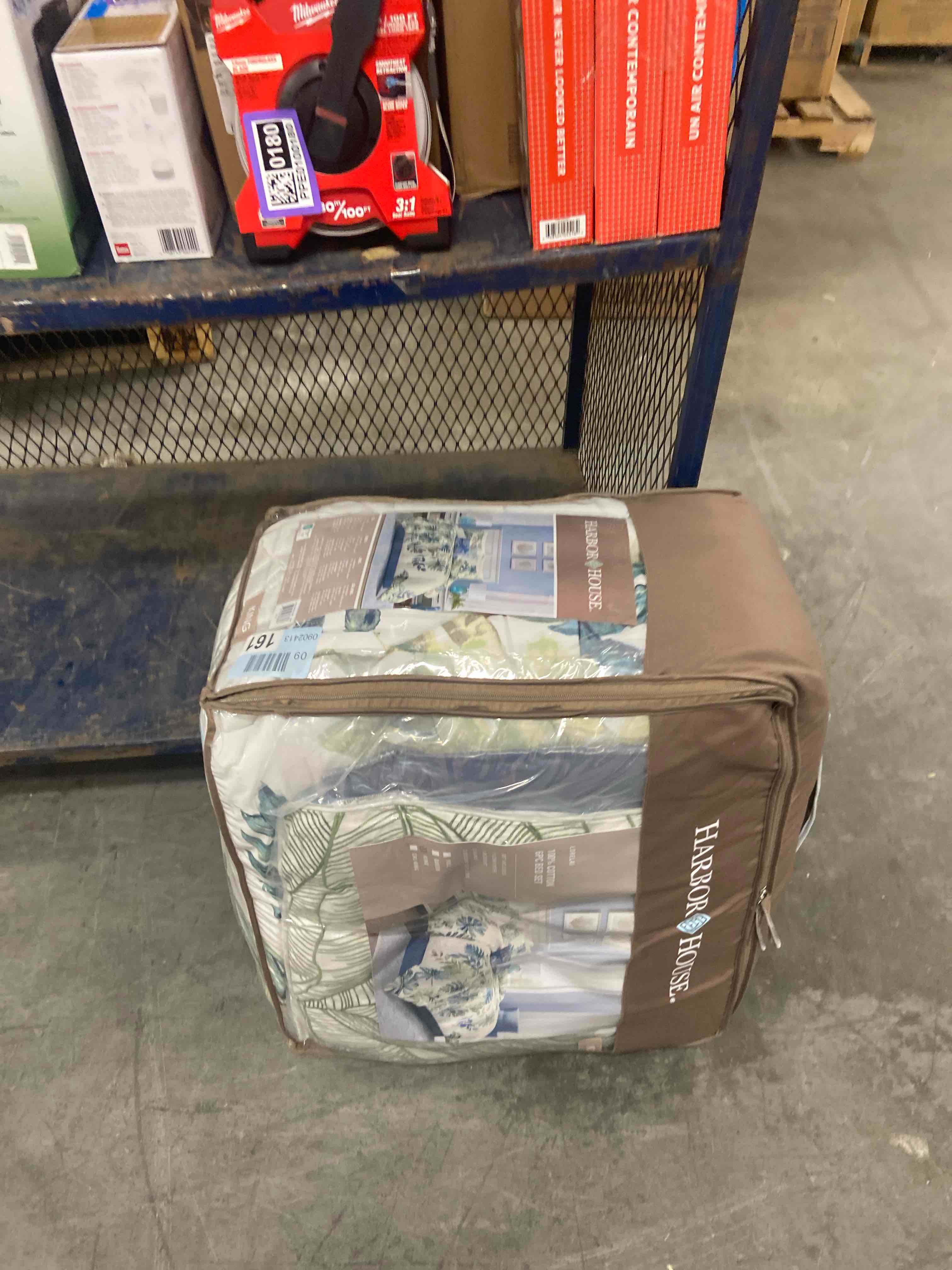 https://s3.amazonaws.com/lotting-images-prod/phillipi/PPE0100169_1759853649300.jpeg