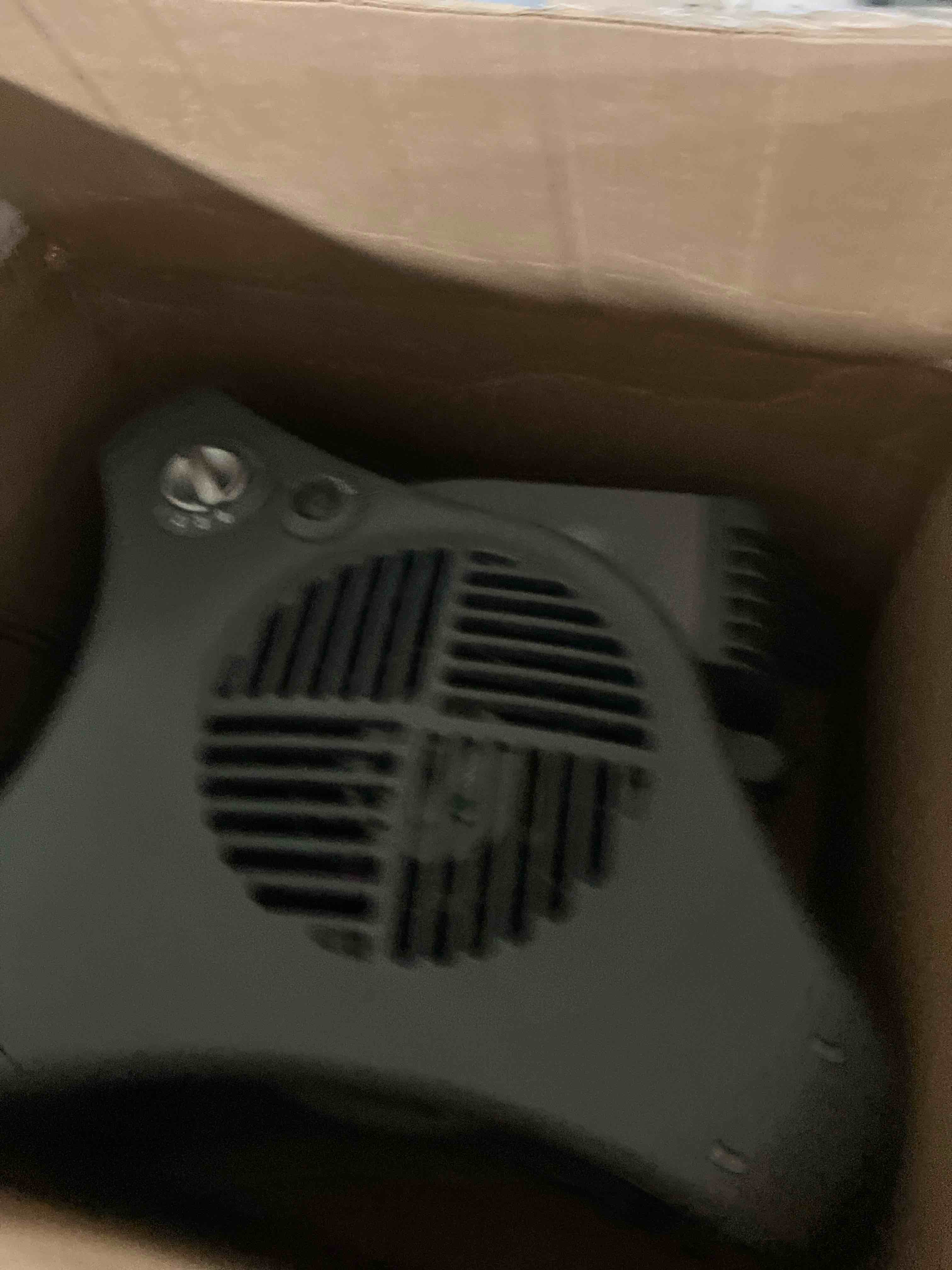 lasko 15” professional utility fan for job site, 375 cfm, pivoting high velocity blower fans, 3 speeds, 2 accessory outlets 120v, black, u15617