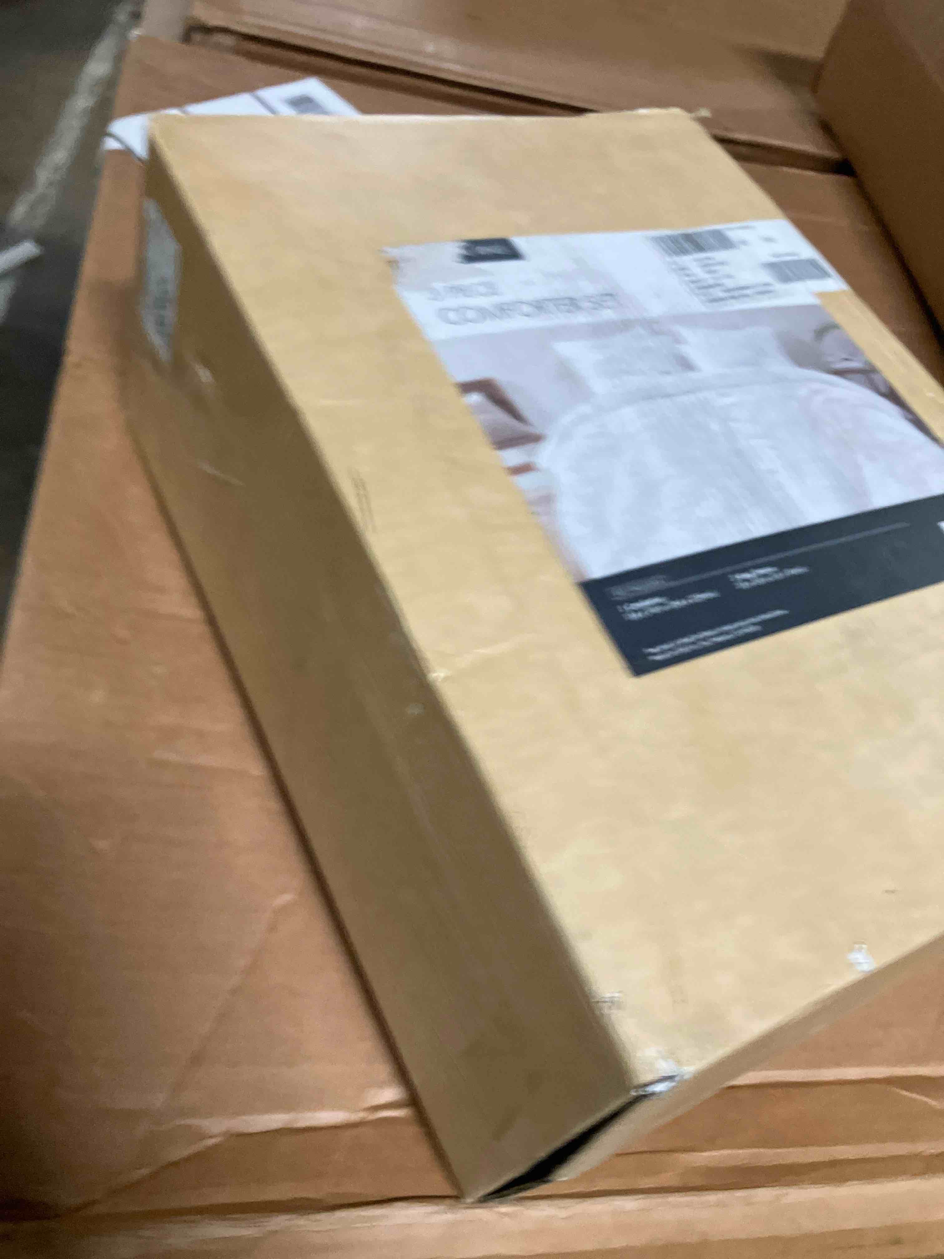 https://s3.amazonaws.com/lotting-images-prod/phillipi/PPE0108300_1729629744546.jpeg