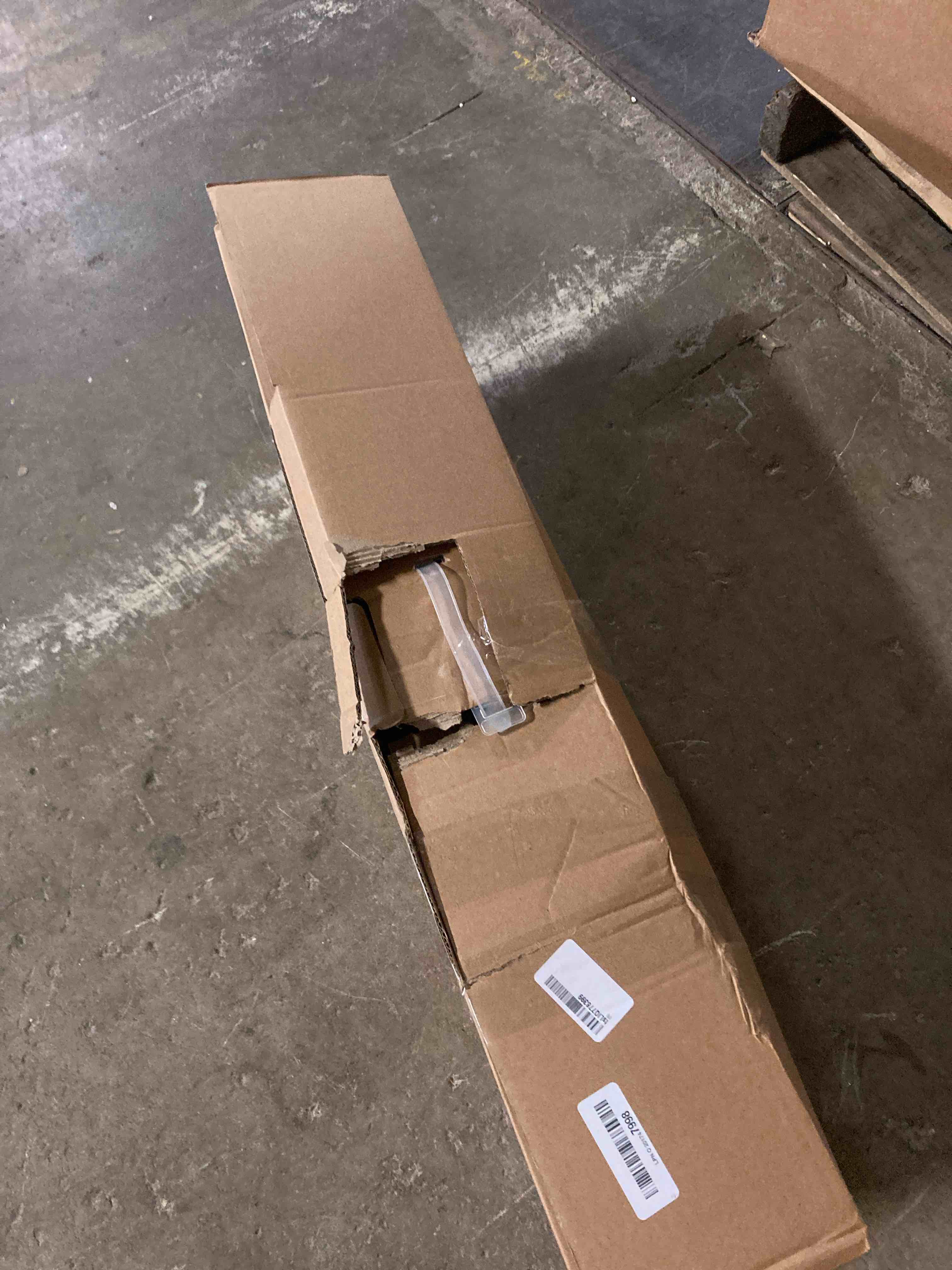 https://s3.amazonaws.com/lotting-images-prod/phillipi/PPE0109705_1728918961003.jpeg