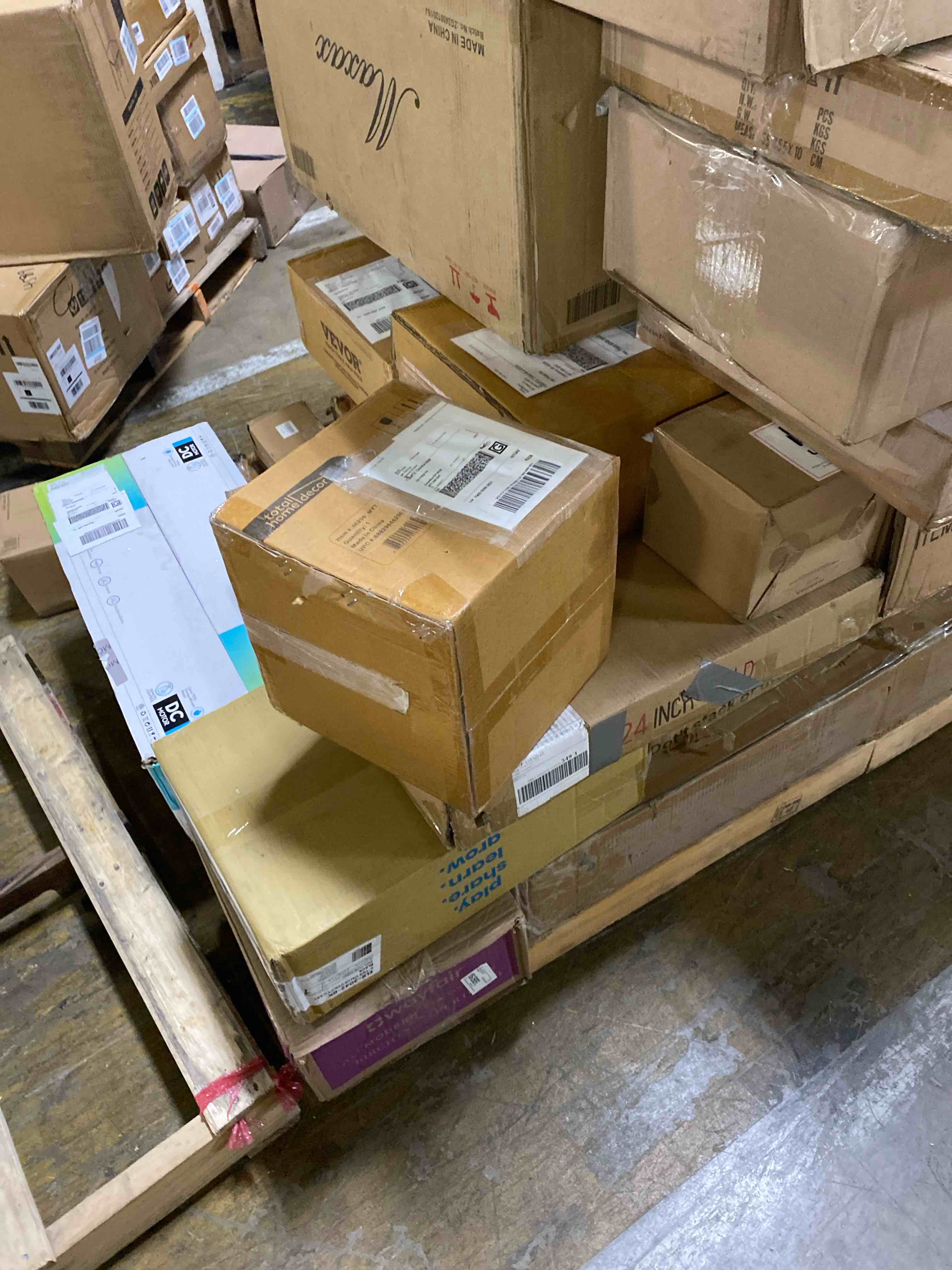 https://s3.amazonaws.com/lotting-images-prod/phillipi/PPE0111581_1730933075414.jpeg