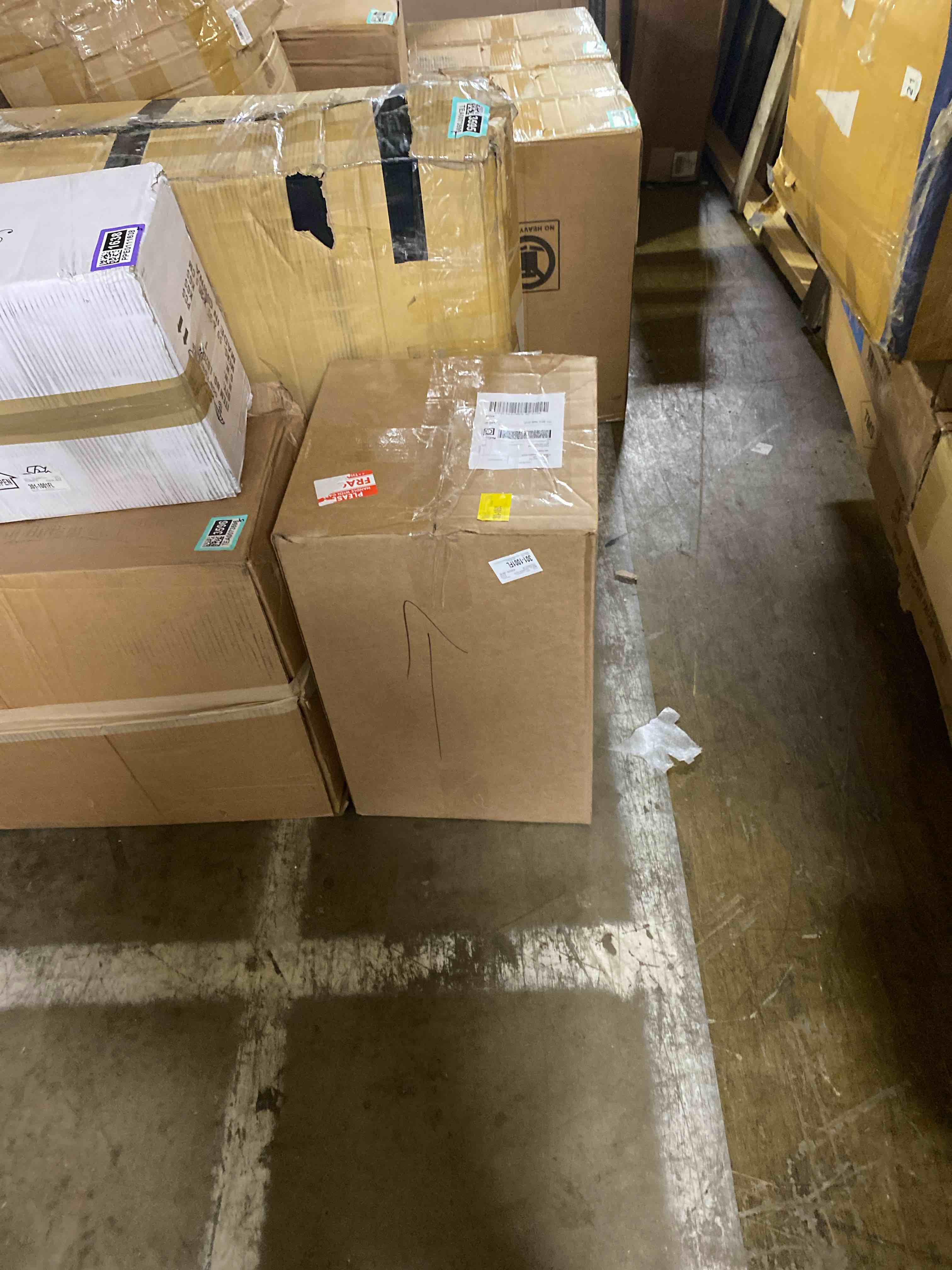 https://s3.amazonaws.com/lotting-images-prod/phillipi/PPE0111637_1730927757494.jpeg